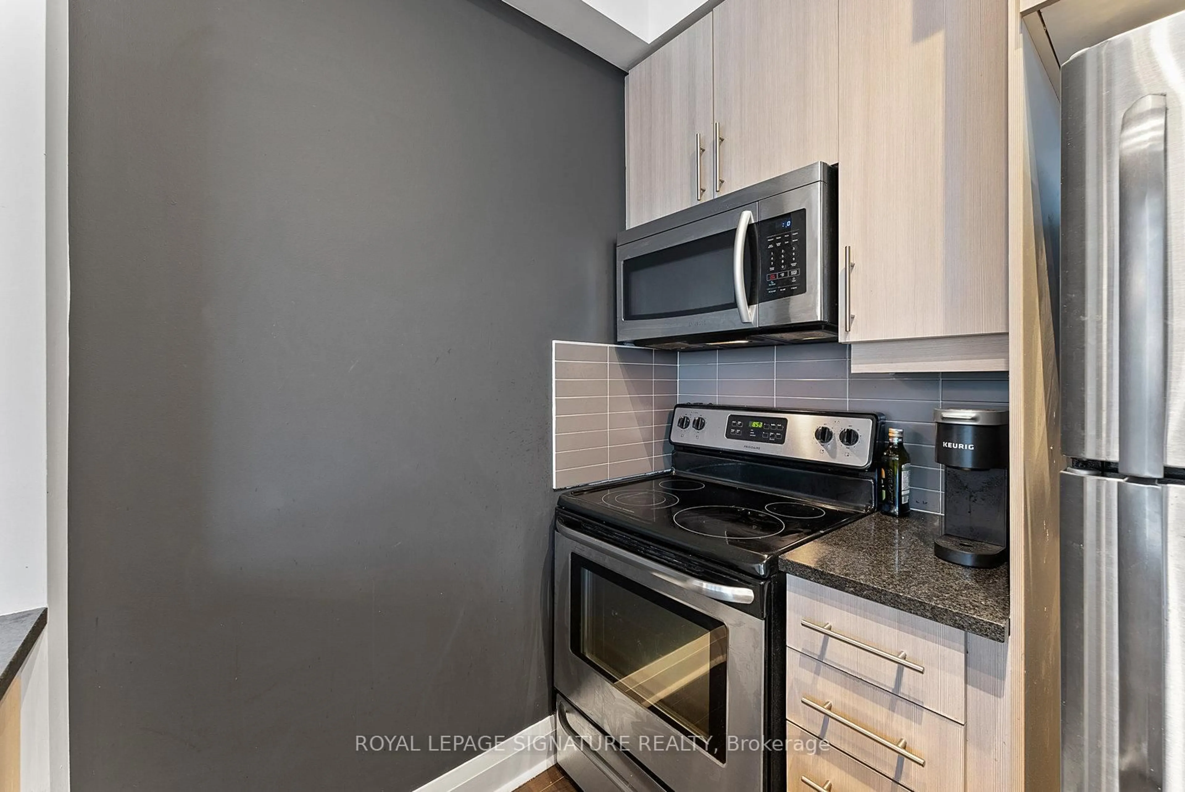 Standard kitchen, unknown for 1185 The Queensway Ave #104, Toronto Ontario M8Z 0C6