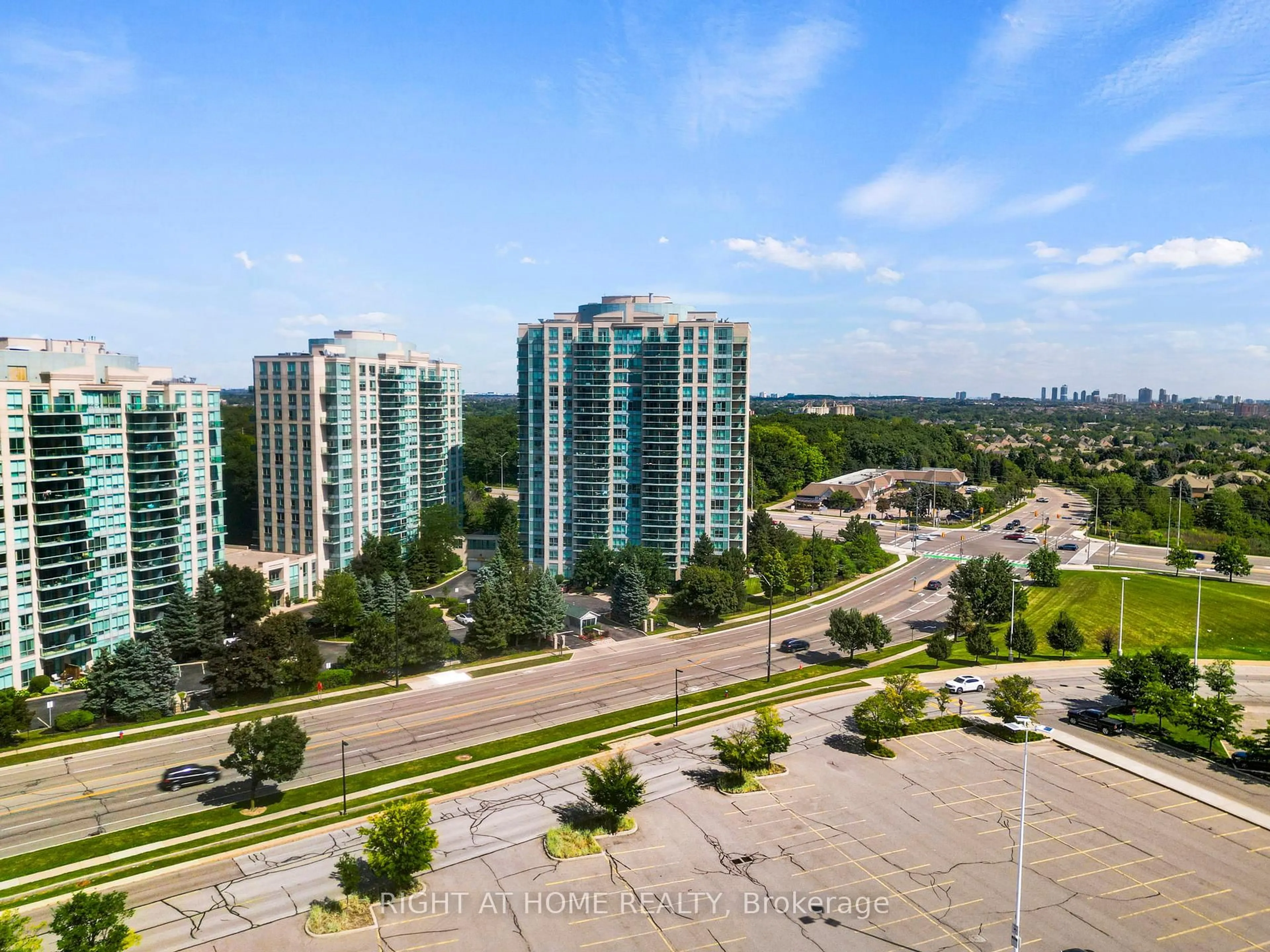 A pic from outside/outdoor area/front of a property/back of a property/a pic from drone, city buildings view from balcony for 2545 Erin Centre Blvd #1611, Mississauga Ontario L5M 6Z9