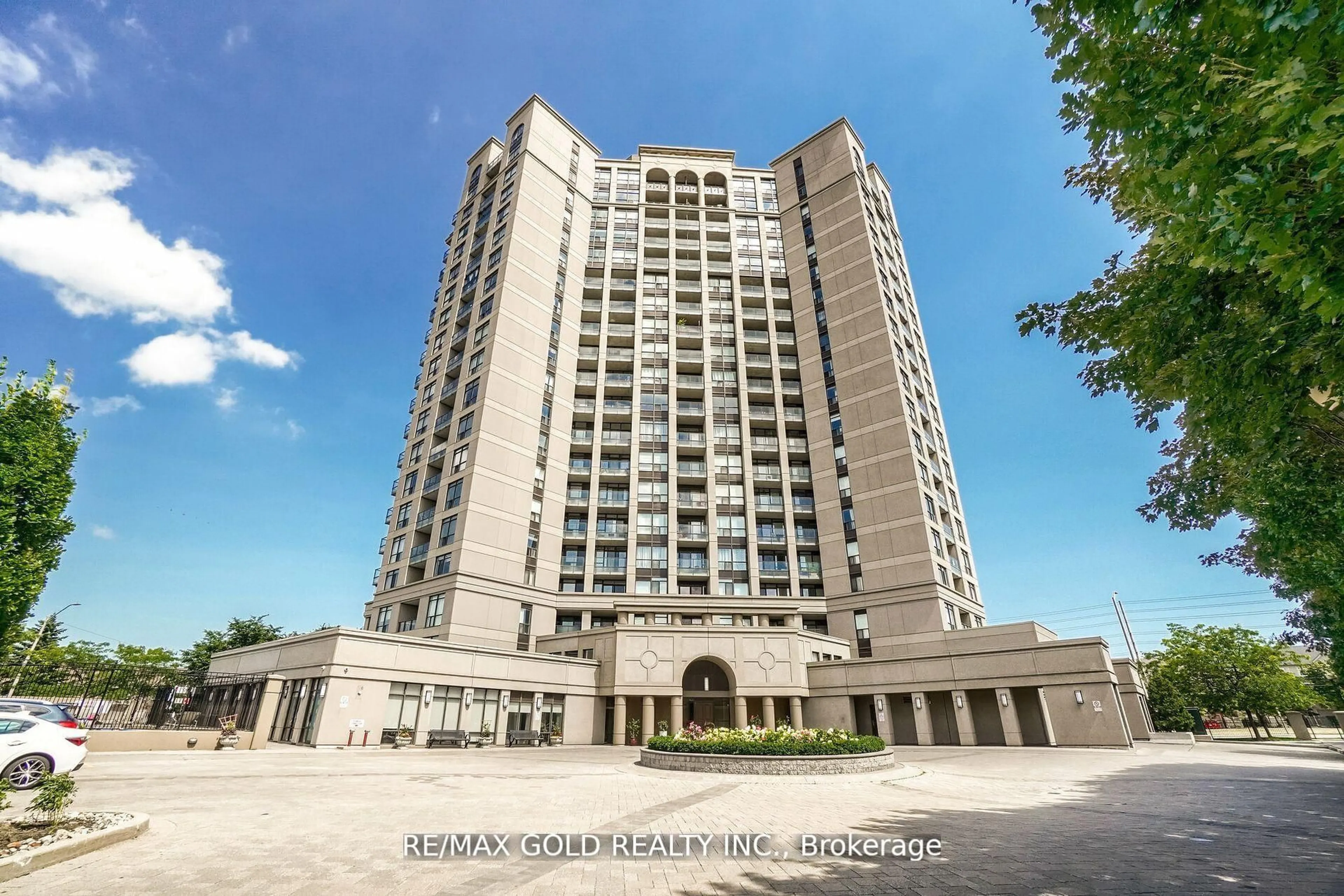 Indoor foyer for 220 Forum Dr #1703, Mississauga Ontario L4Z 4K1