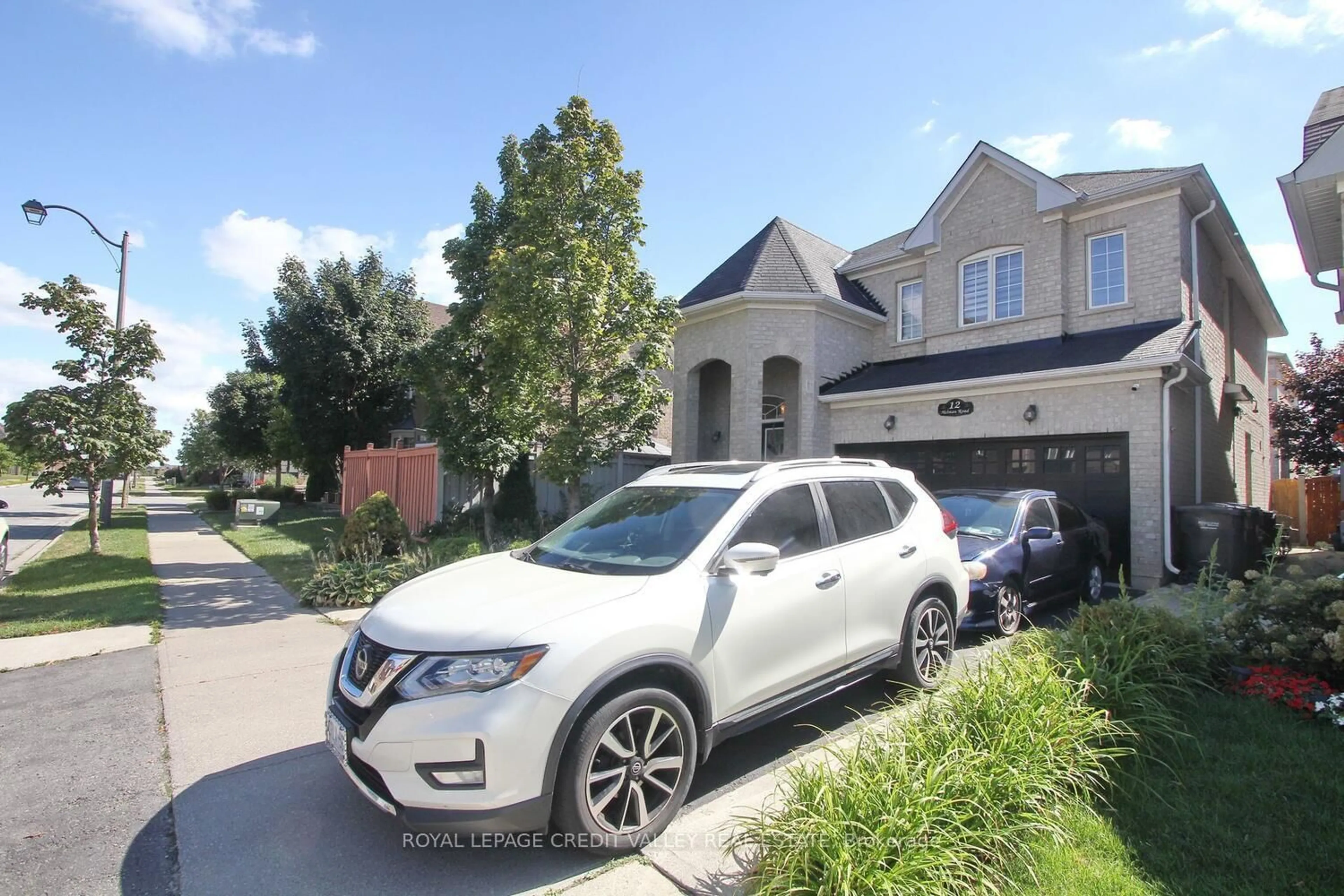 Unknown for 12 Helman Rd, Brampton Ontario L6R 0R6