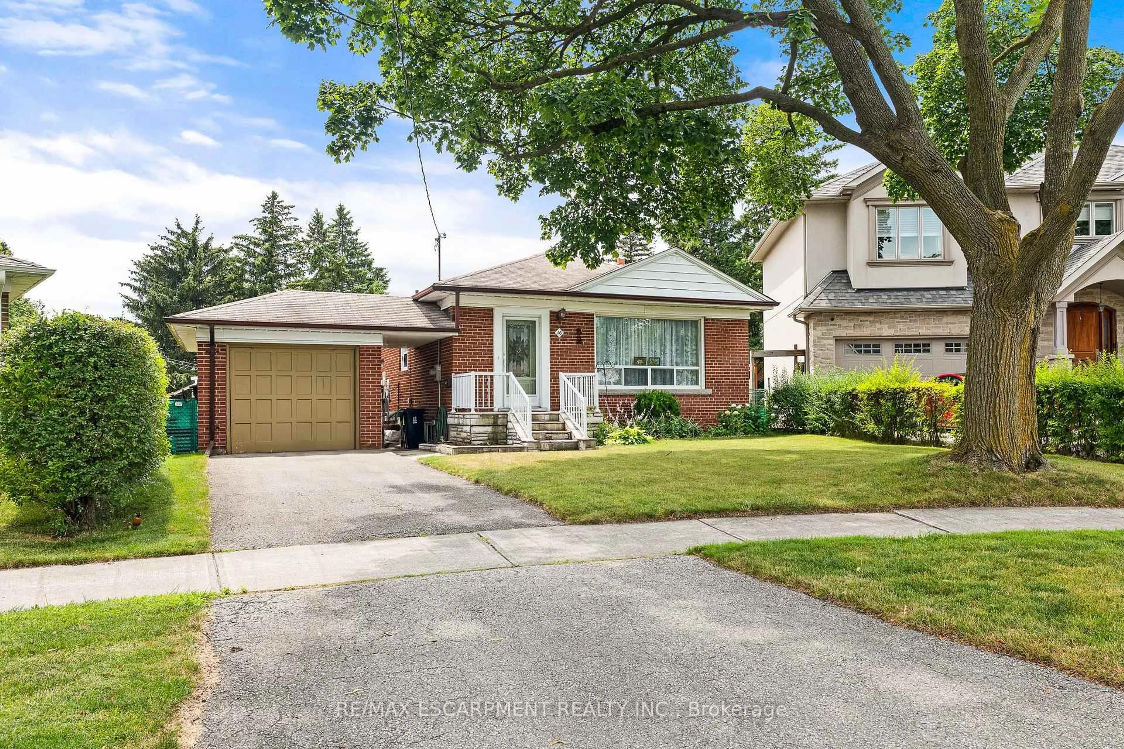 Unknown for 16 Northampton Dr, Toronto Ontario M9B 4S6