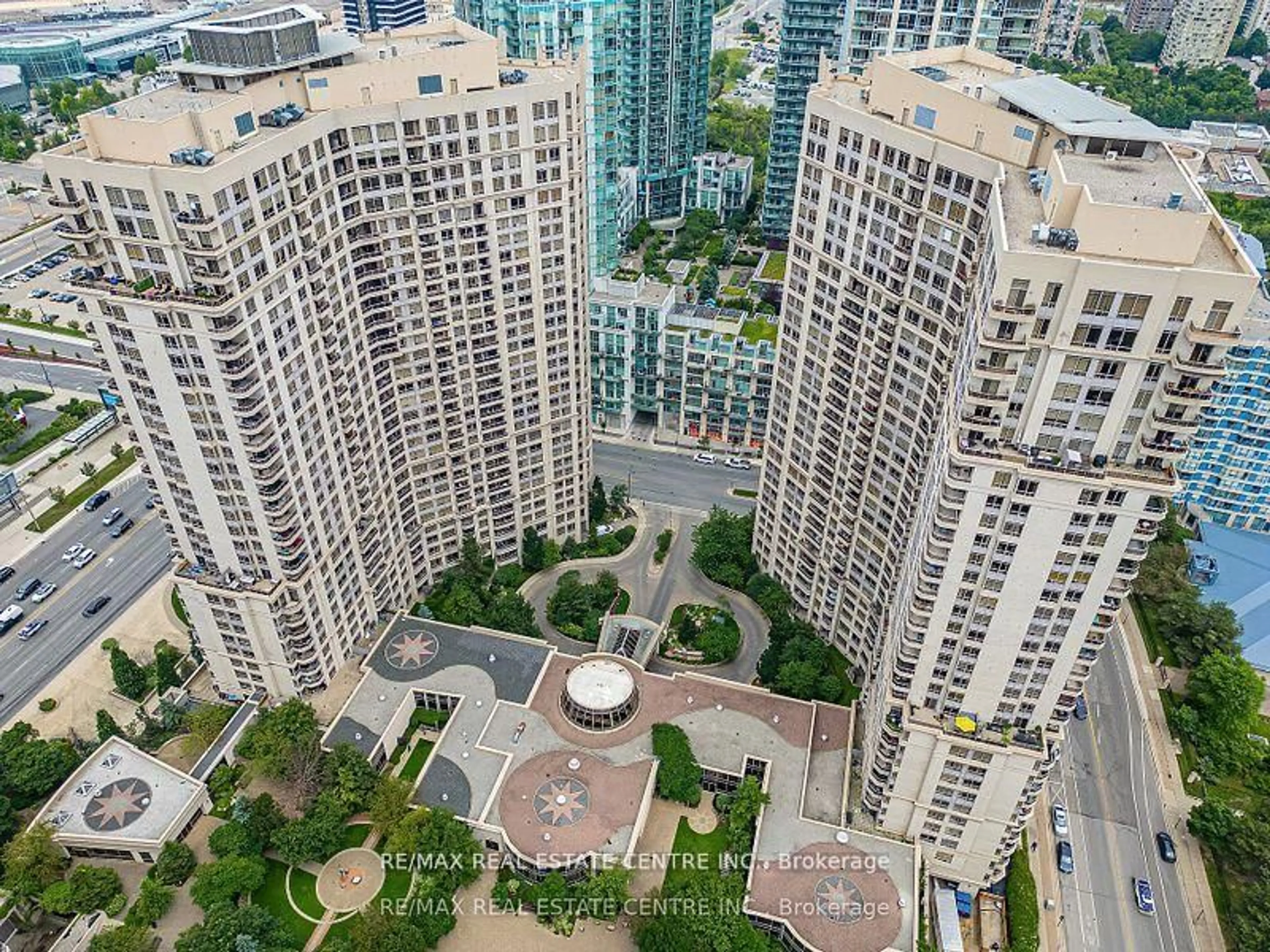 A pic from outside/outdoor area/front of a property/back of a property/a pic from drone, city buildings view from balcony for 3888 Duke Of York Blvd #1130, Mississauga Ontario L5B 4P5