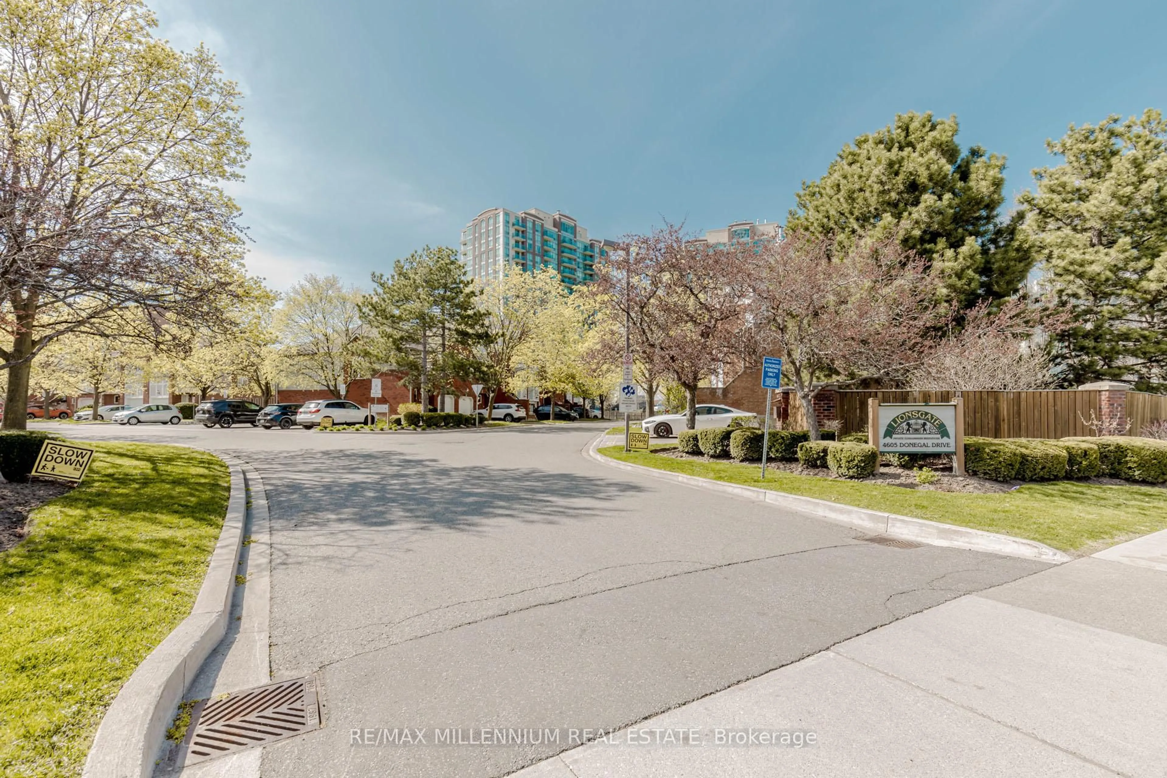 Unknown for 4605 Donegal Dr #28, Mississauga Ontario L5M 4X7