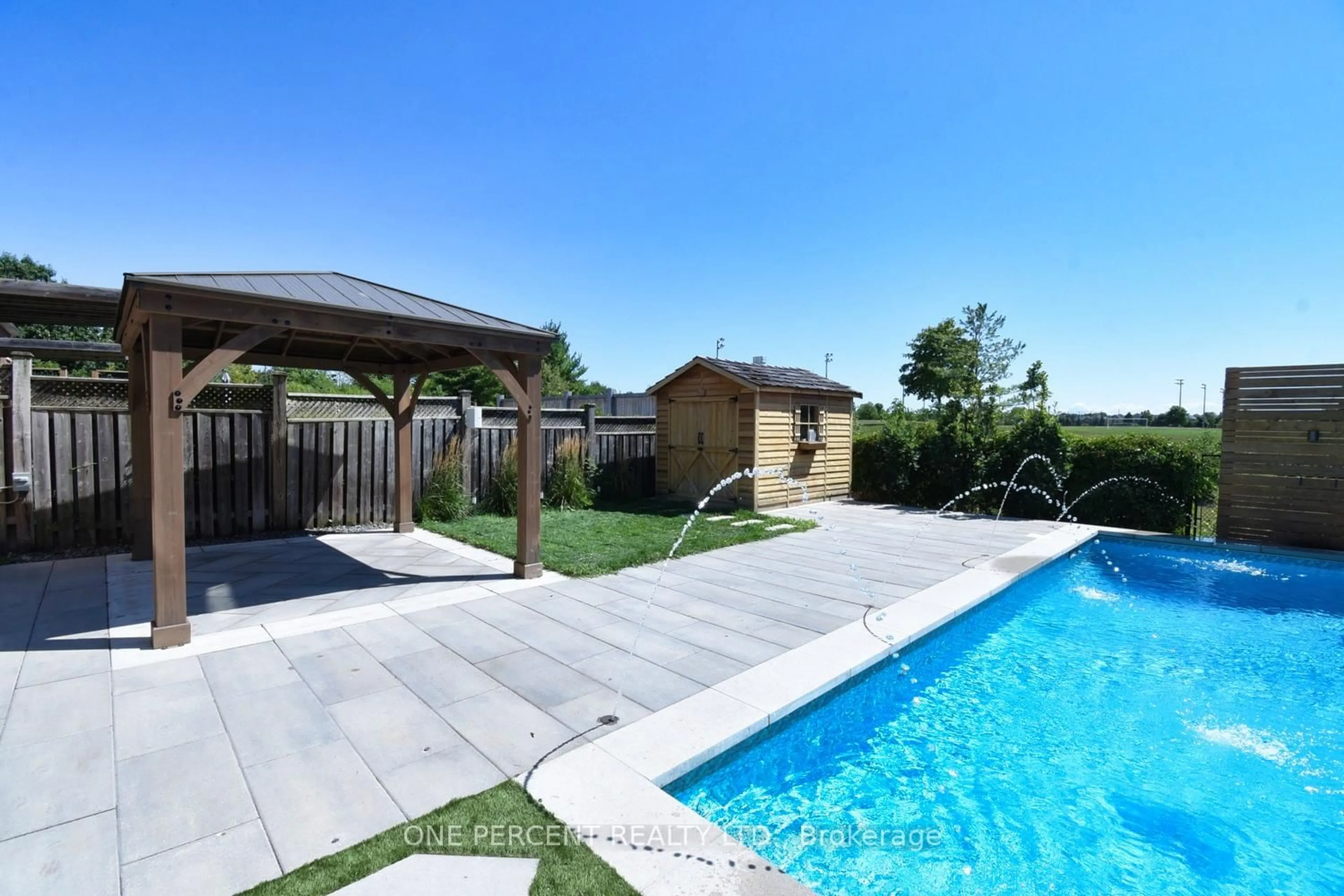 Pool for 5502 Twelve Mile Tr, Burlington Ontario L7L 7L3