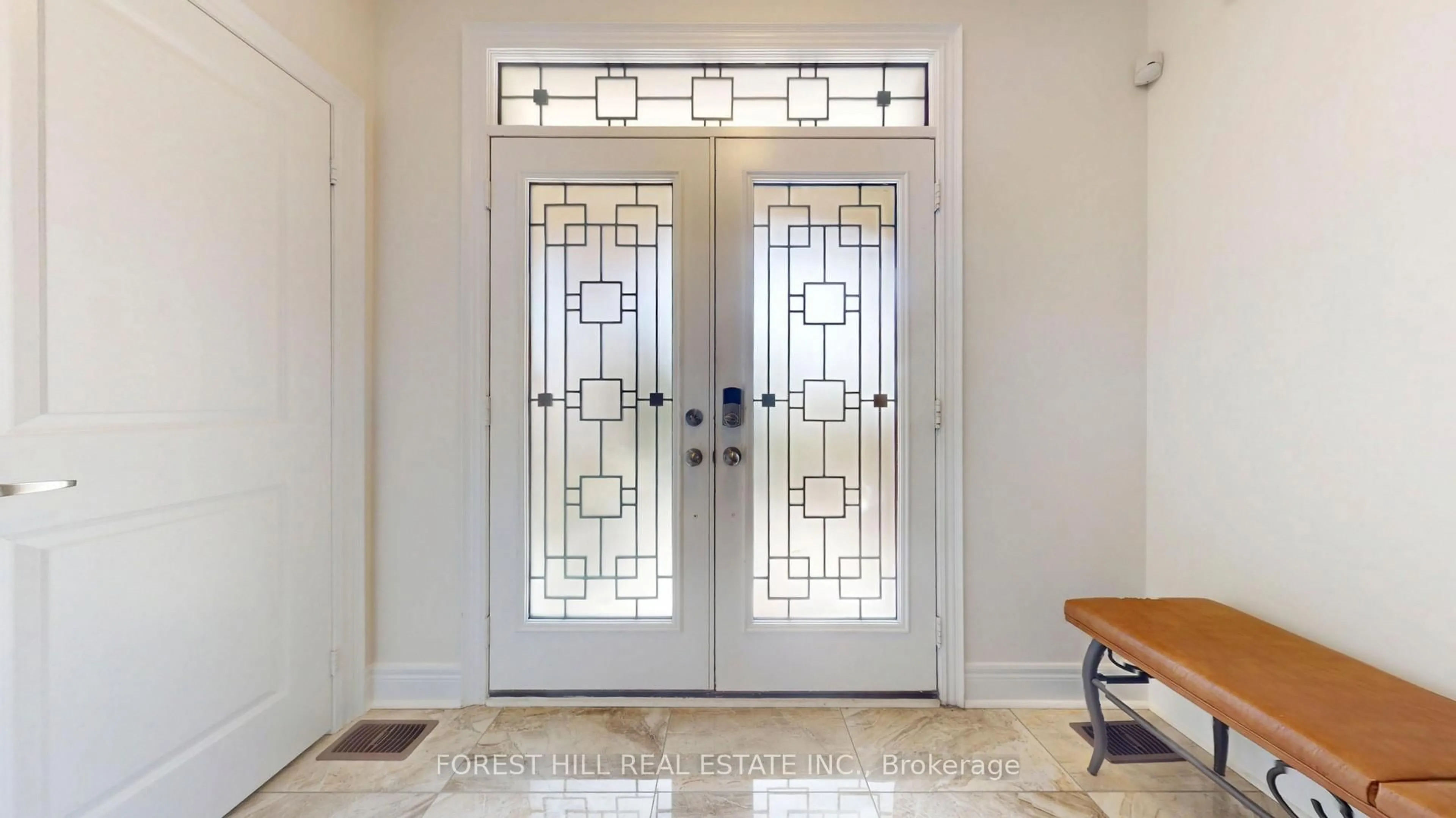 Indoor entryway for 167 Rising Hill Rdge, Brampton Ontario L6Y 6B2