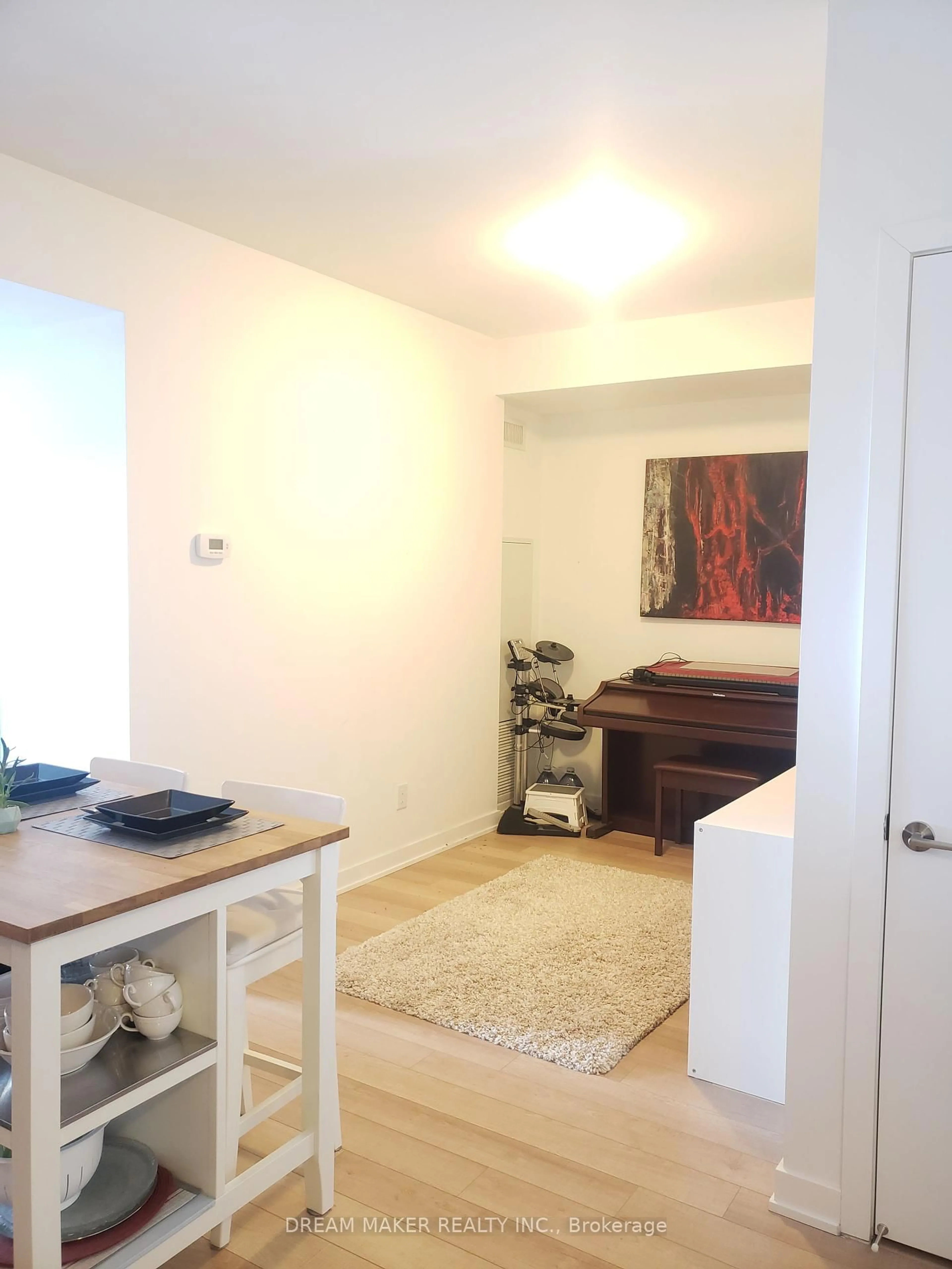 A pic of a room for 16 McAdam Ave, Toronto Ontario M6A 1S5