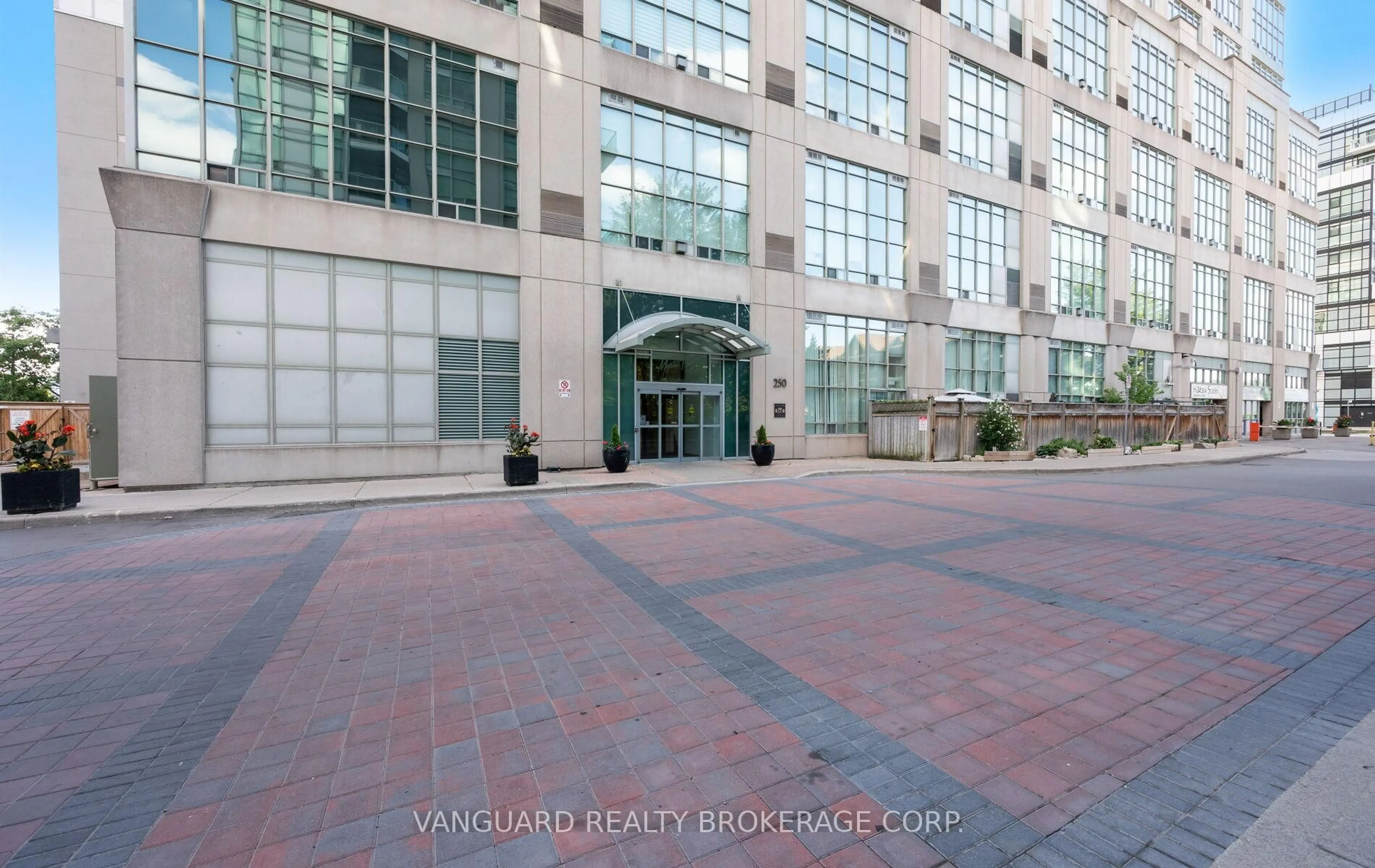 Indoor foyer for 250 Manitoba St #619, Toronto Ontario M8Y 4G8