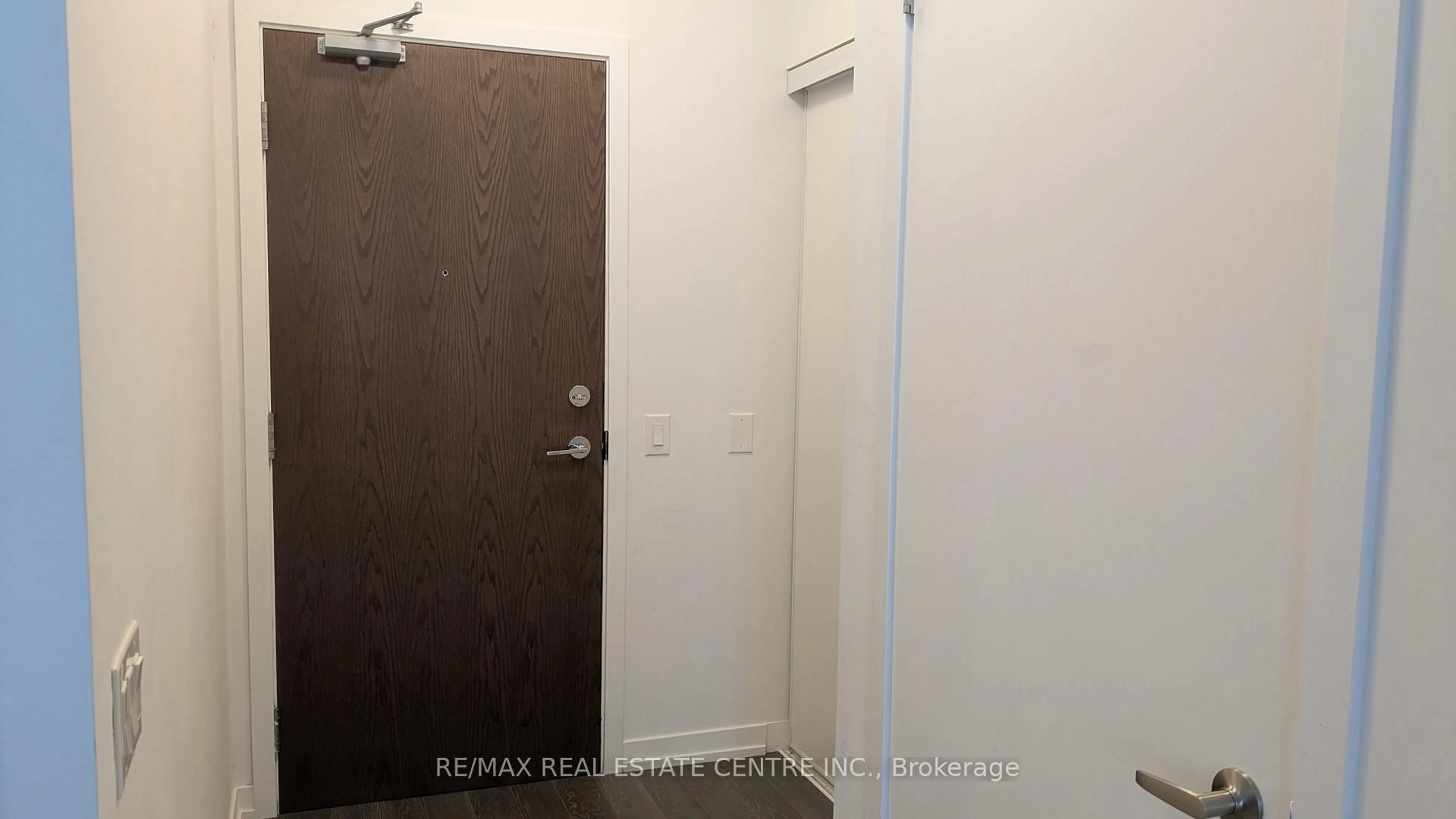 Unknown for 2560 Eglinton Ave #1607, Mississauga Ontario L5M 5R1