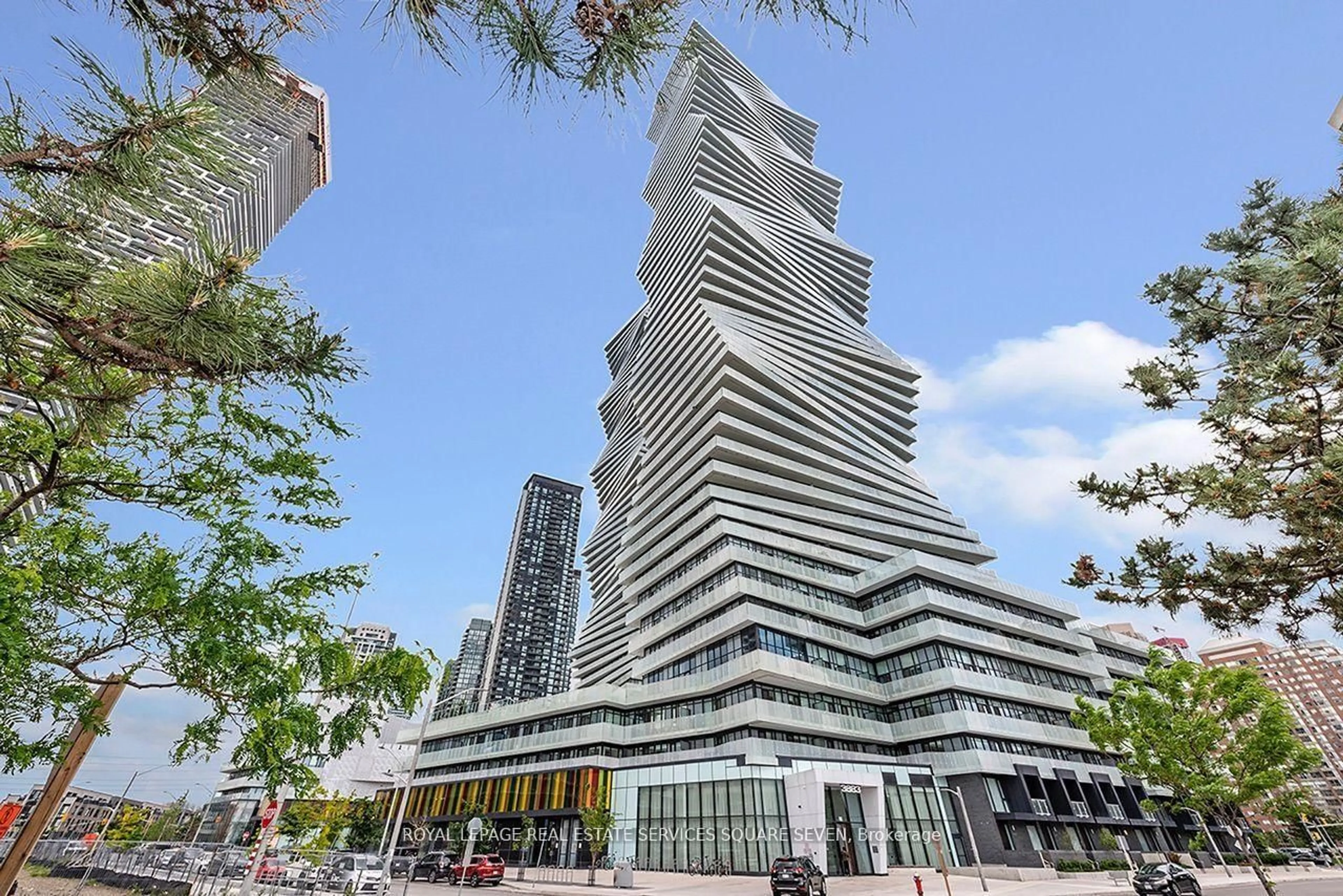 Indoor foyer for 3883 Quartz Rd #4605, Mississauga Ontario L5B 3M8