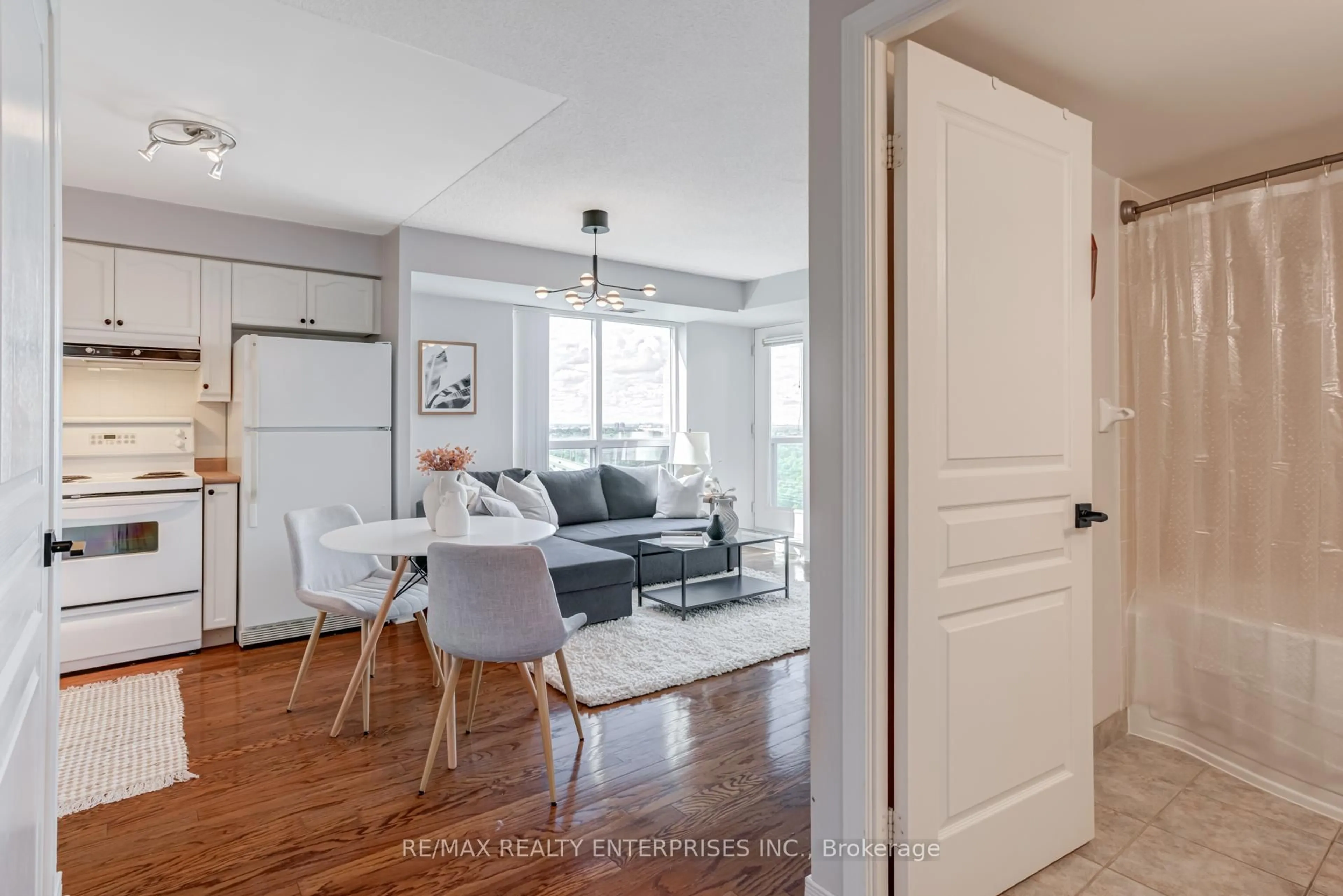 Unknown for 2545 Erin Centre Blvd #1511, Mississauga Ontario L5M 6Z9