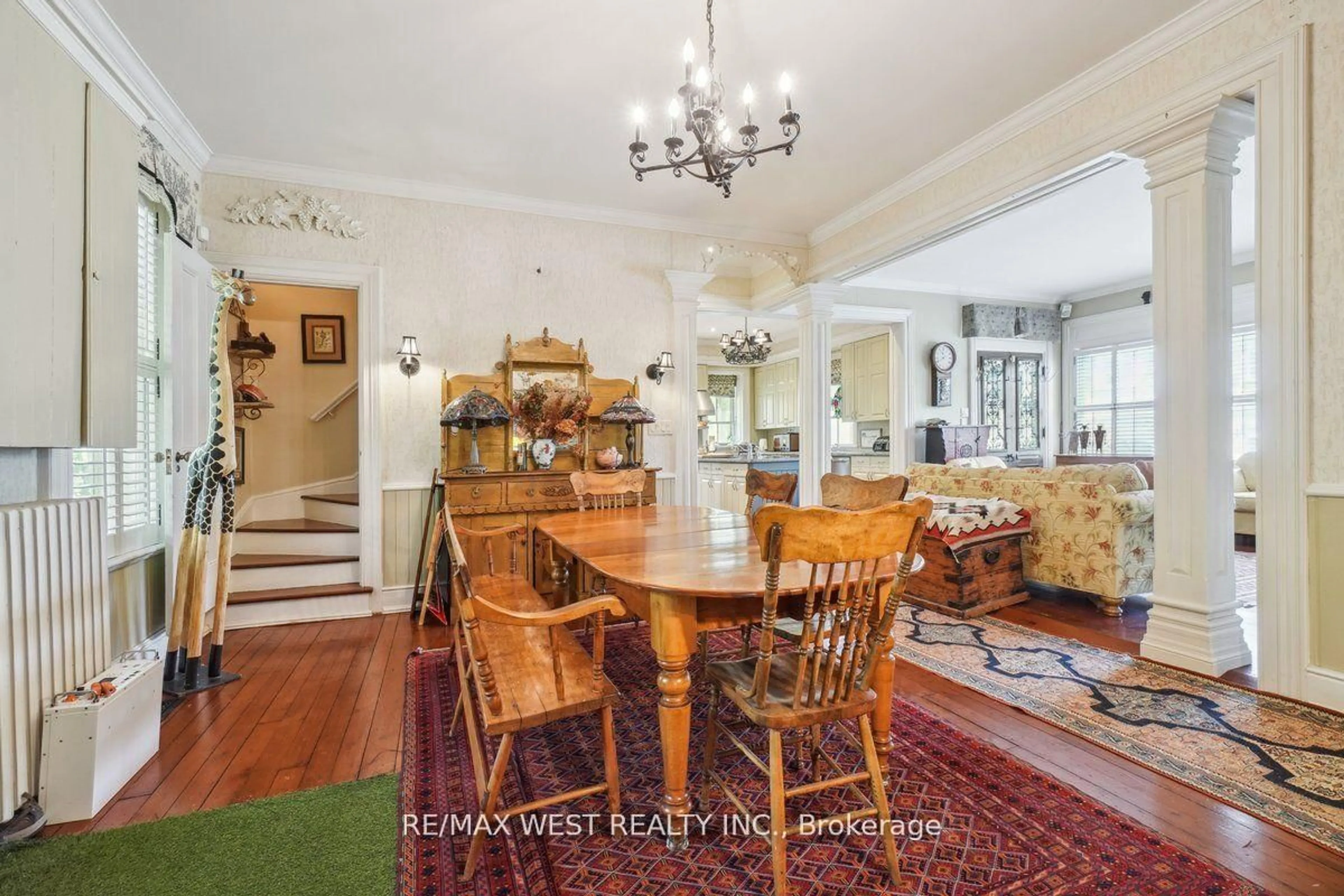 Dining room, unknown for 103 Thomas St, Milton Ontario L9T 2E3