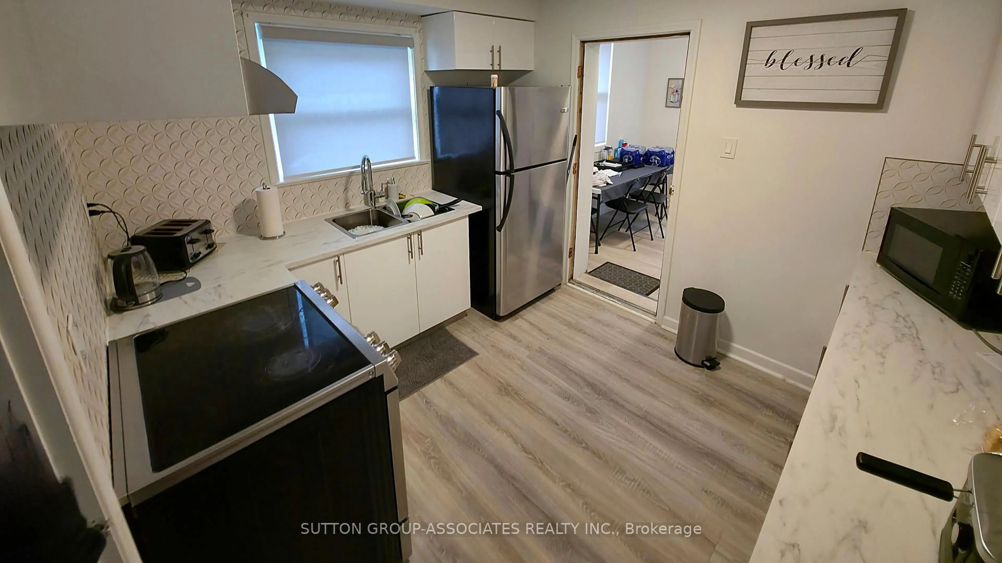 Unknown for 120 Edinborough Crt, Toronto Ontario M6N 2E8