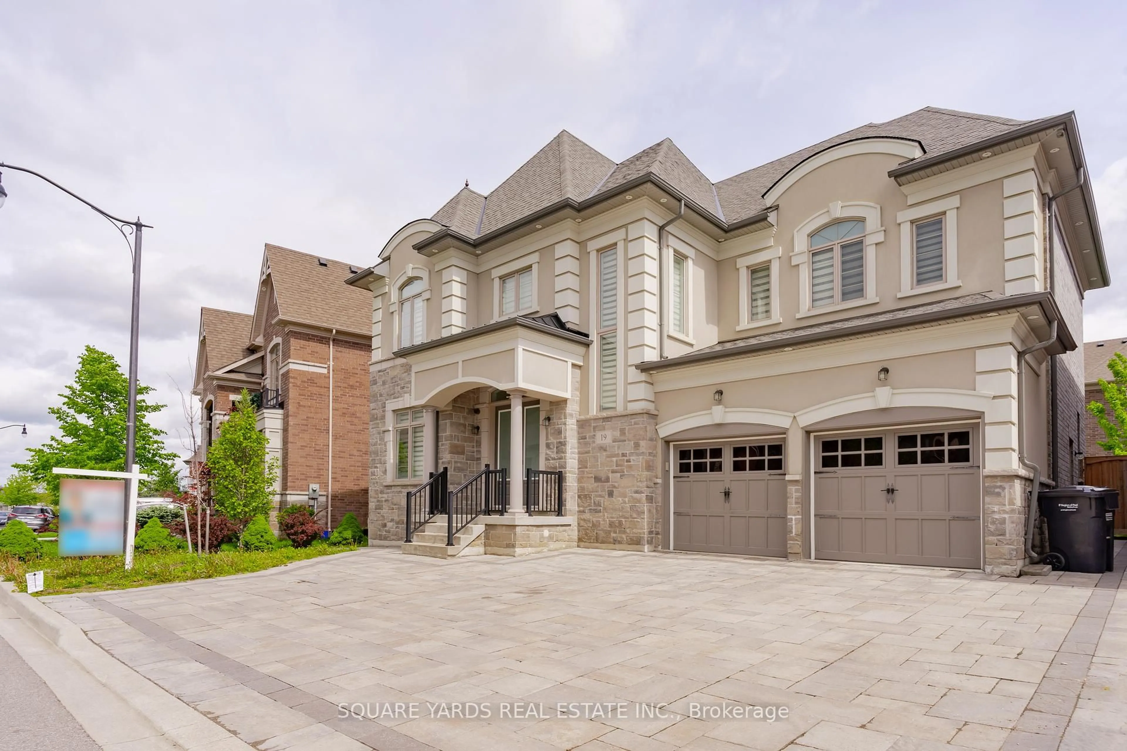 Home with brick exterior material, street for 19 Cloverhaven Rd, Brampton Ontario L6P 4E4