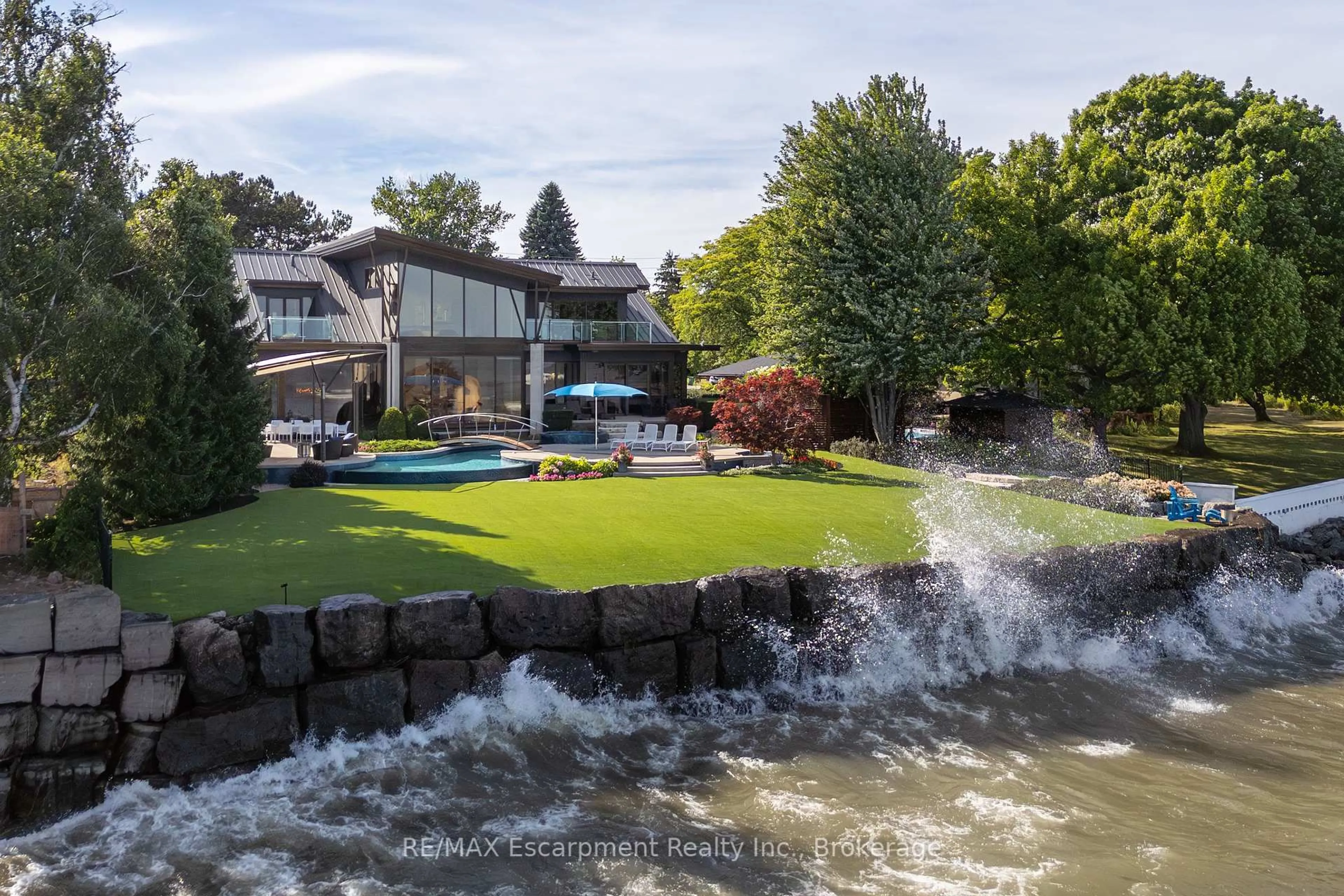 Unknown for 1540 WATERSEDGE Rd, Mississauga Ontario L5J 1A4