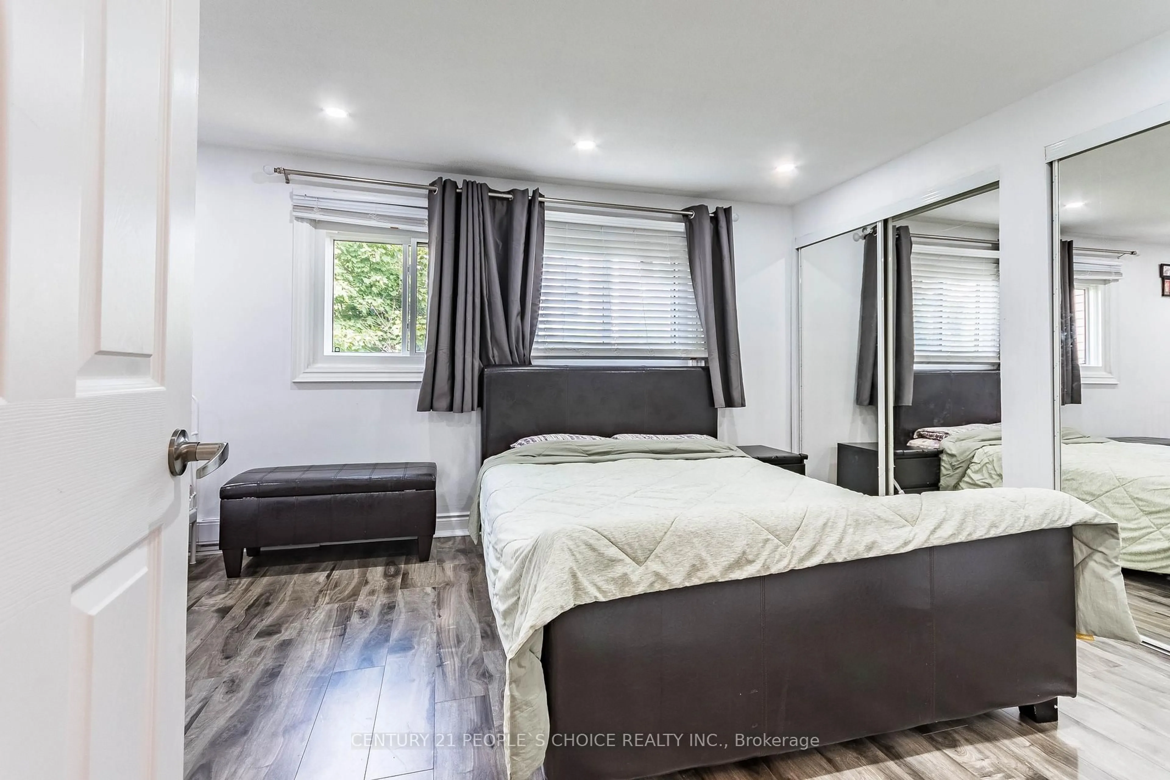 Bedroom with bed, wood/laminate floor for 31 Mccallum Crt #31, Brampton Ontario L6W 3M4