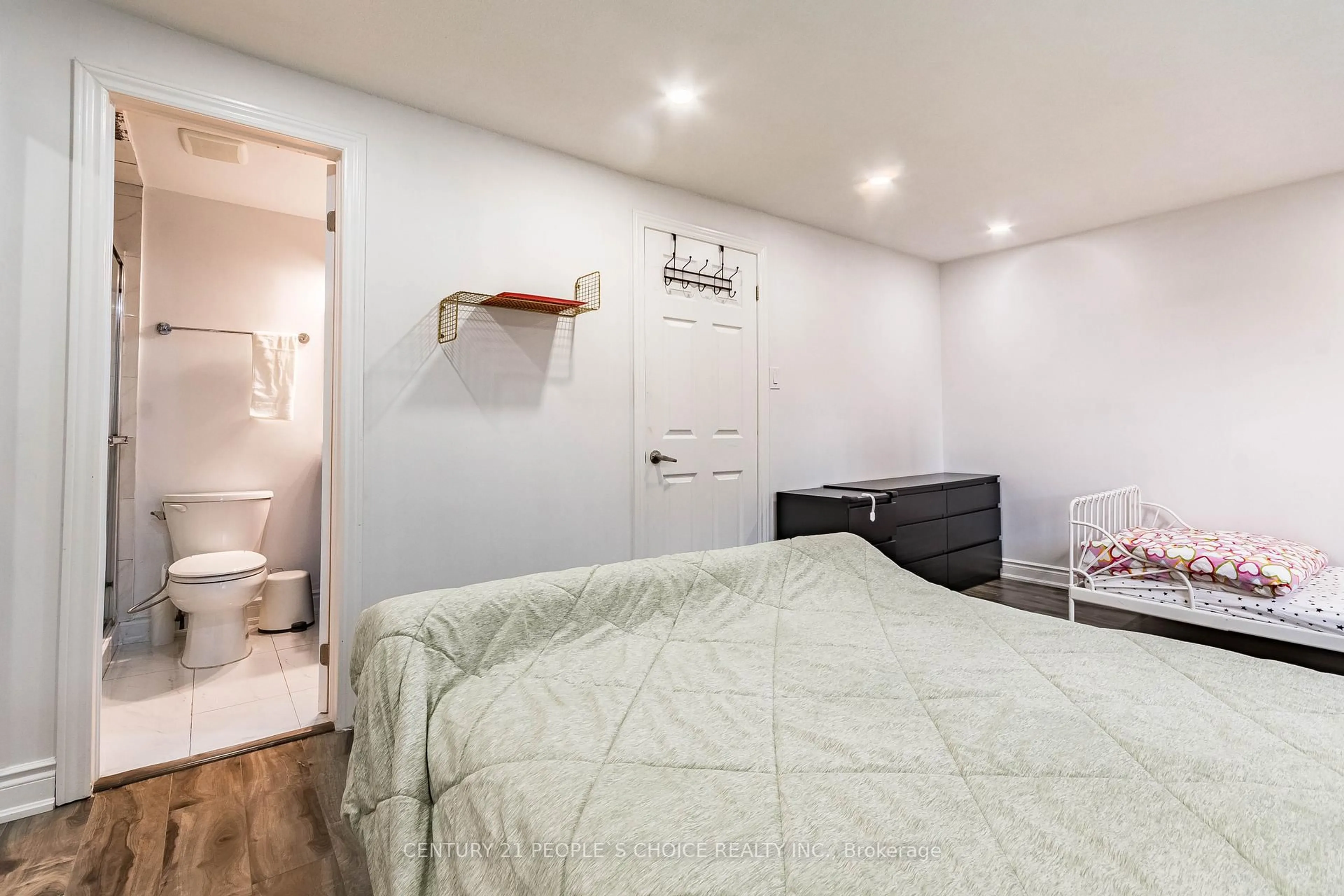 A pic of a room for 31 Mccallum Crt #31, Brampton Ontario L6W 3M4