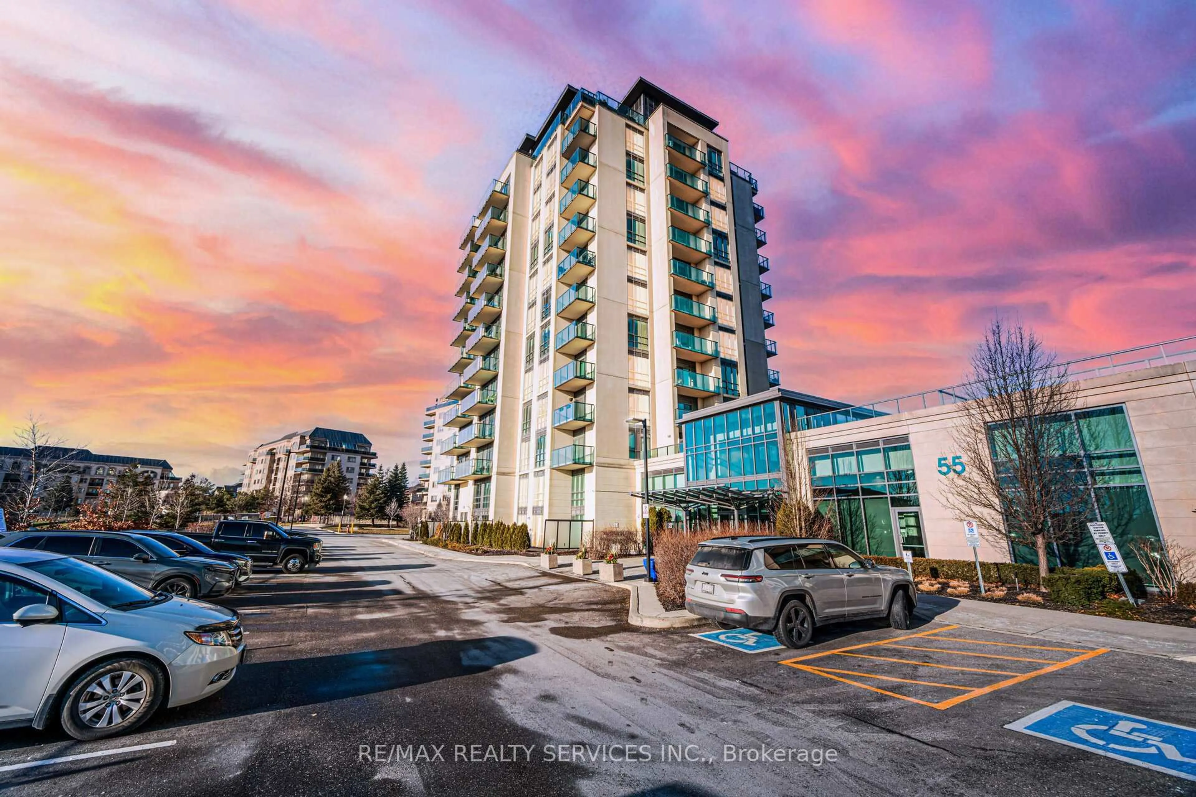 A pic from outside/outdoor area/front of a property/back of a property/a pic from drone, building for 45 Yorkland Blvd #508, Brampton Ontario L6P 4B4