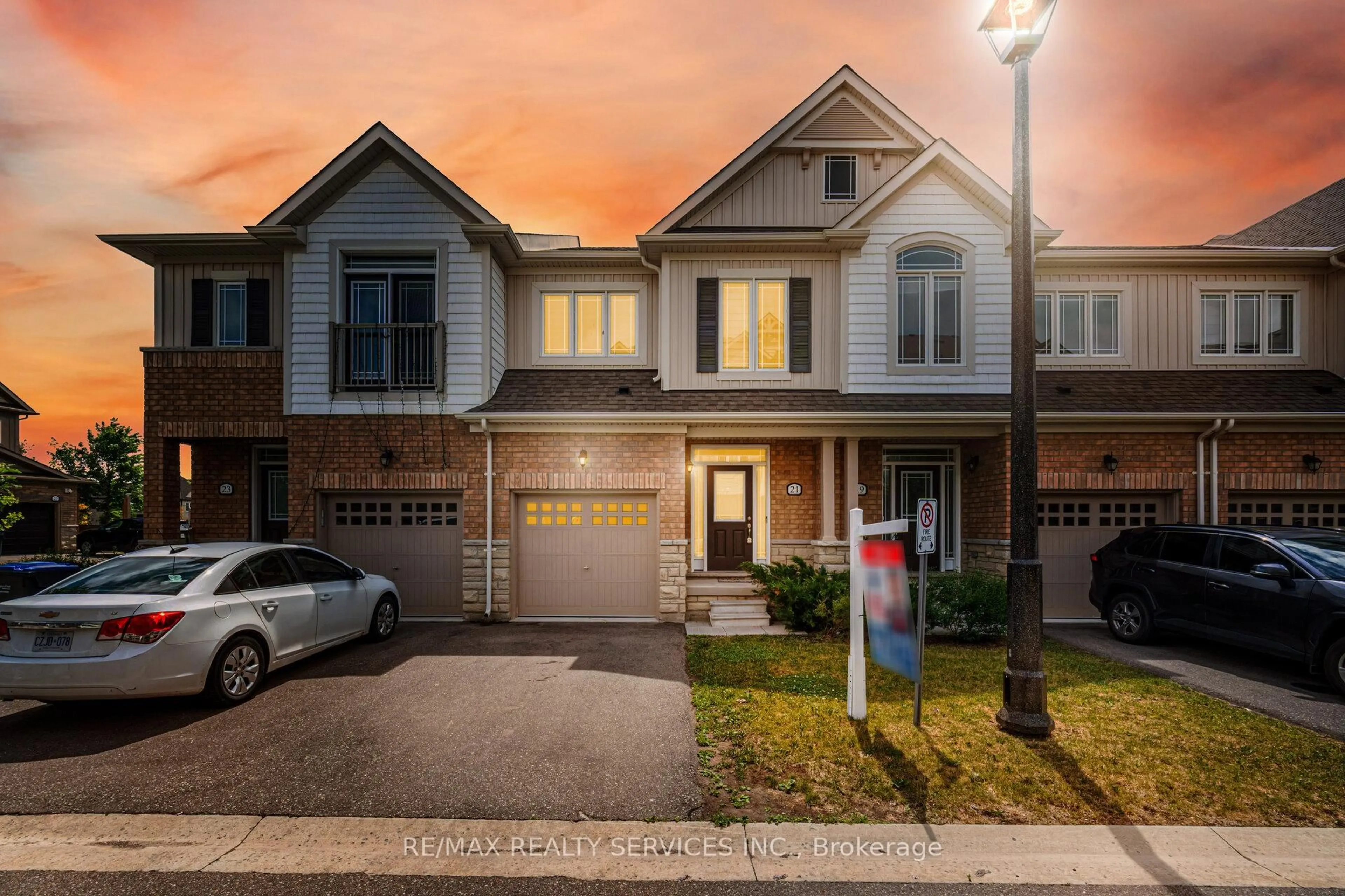 Unknown for 21 Cosbury Lane, Caledon Ontario L7C 4H2