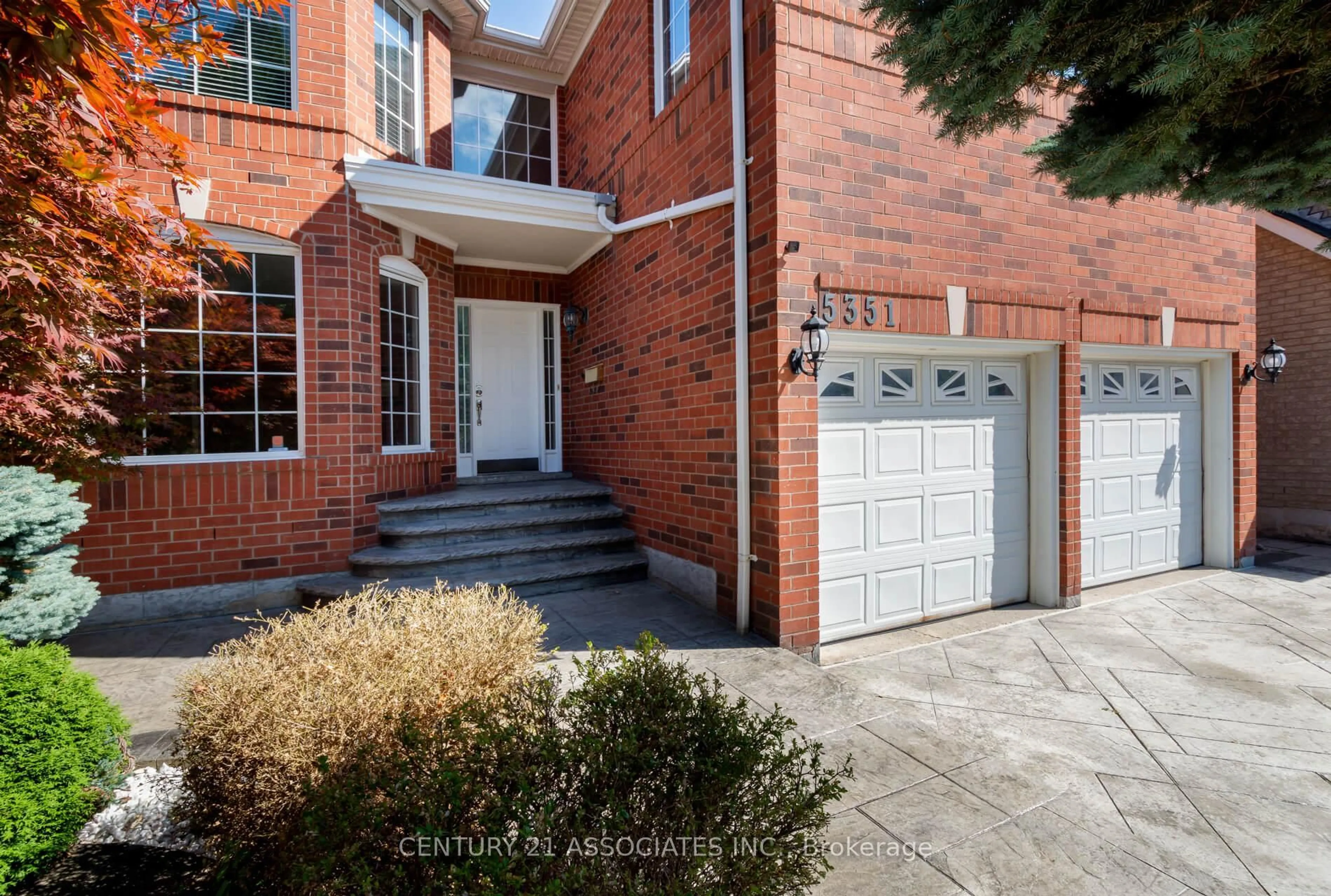 Home with brick exterior material, street for 5351 Quartermain Cres, Mississauga Ontario L5M 5V5