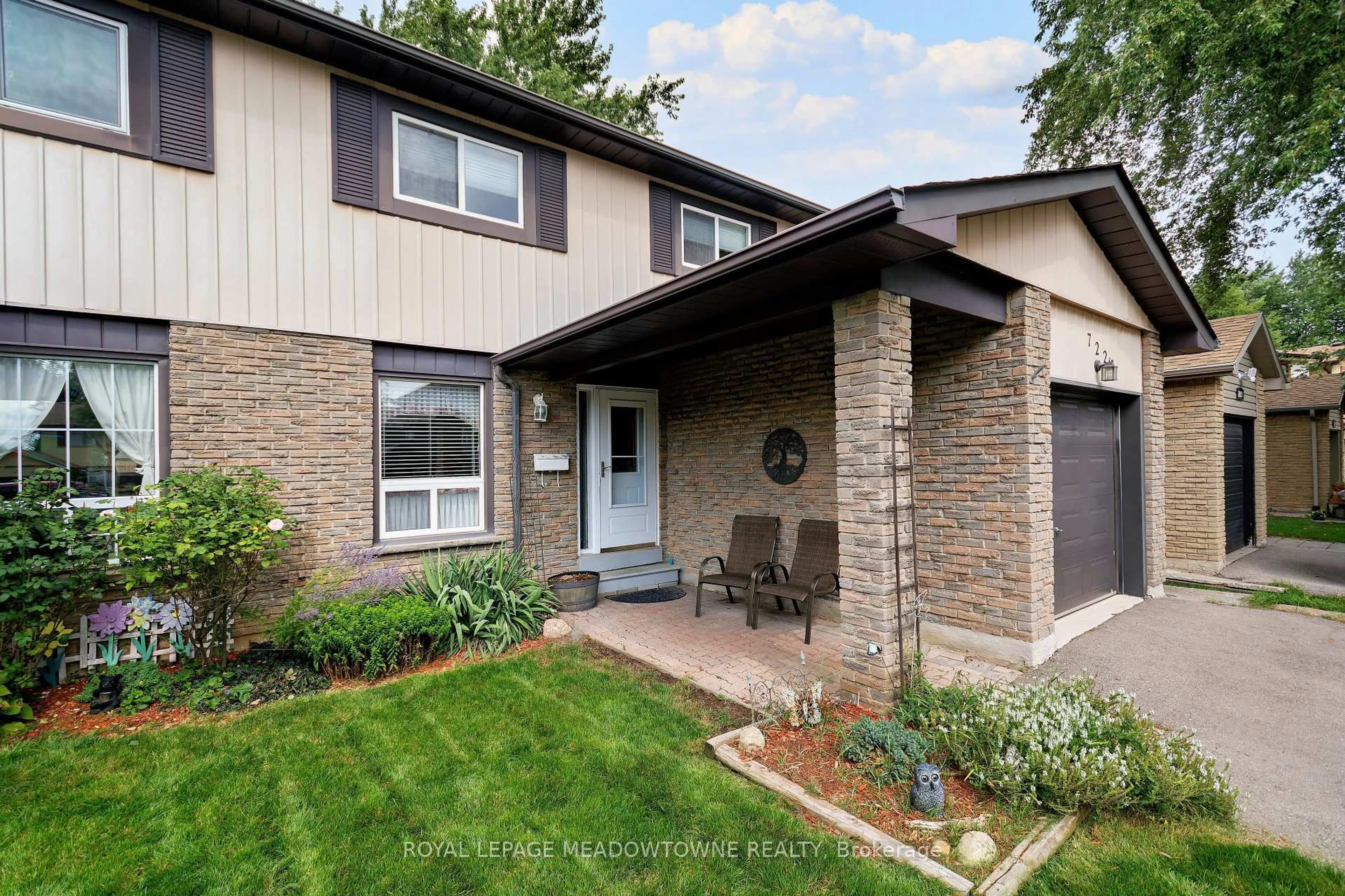 Home with brick exterior material, street for 7223 Bendigo Circ, Mississauga Ontario L5N 1Z4