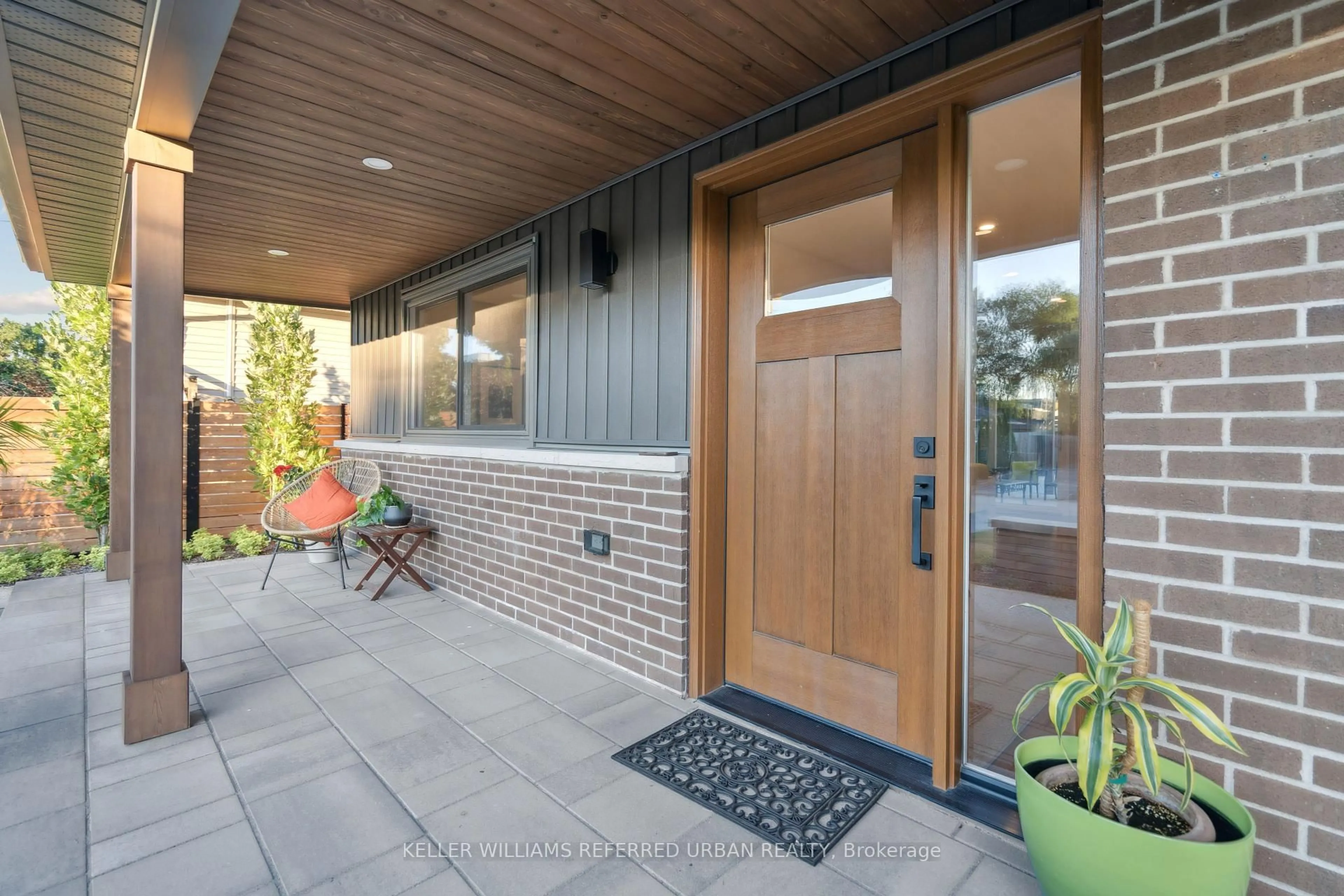 Home with brick exterior material, street for 238 Slater Cres, Oakville Ontario L6K 2C8