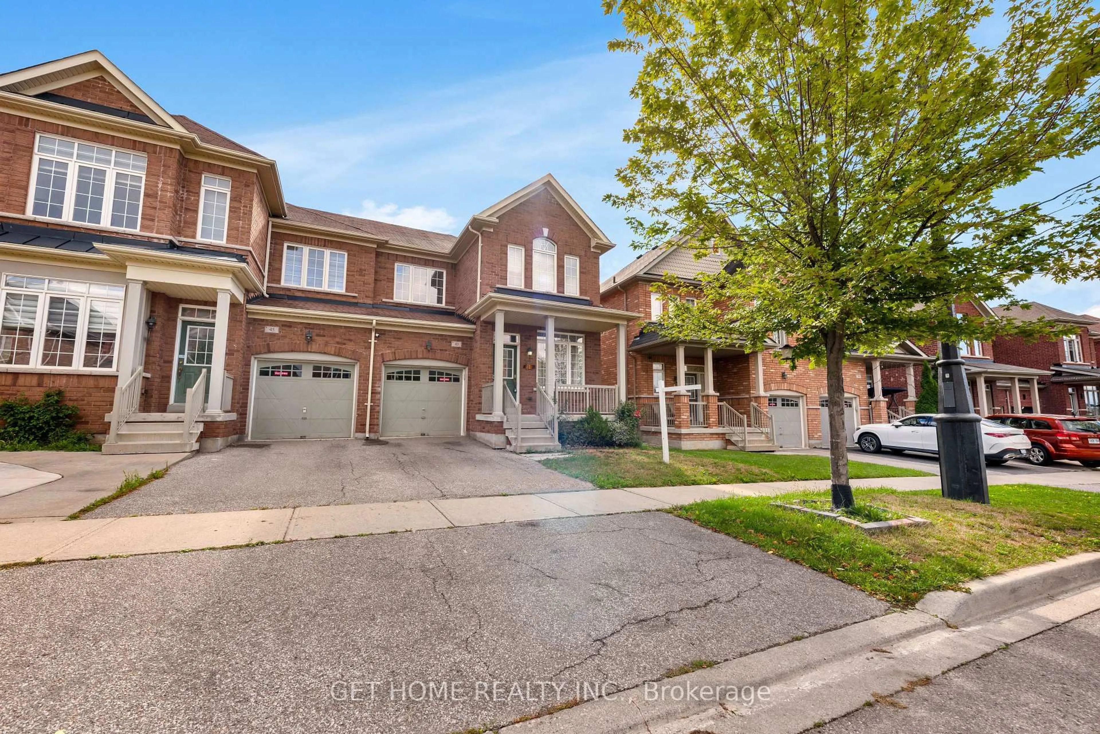 Home with brick exterior material, street for 43 Baby Pointe Tr, Brampton Ontario L7A 0W3