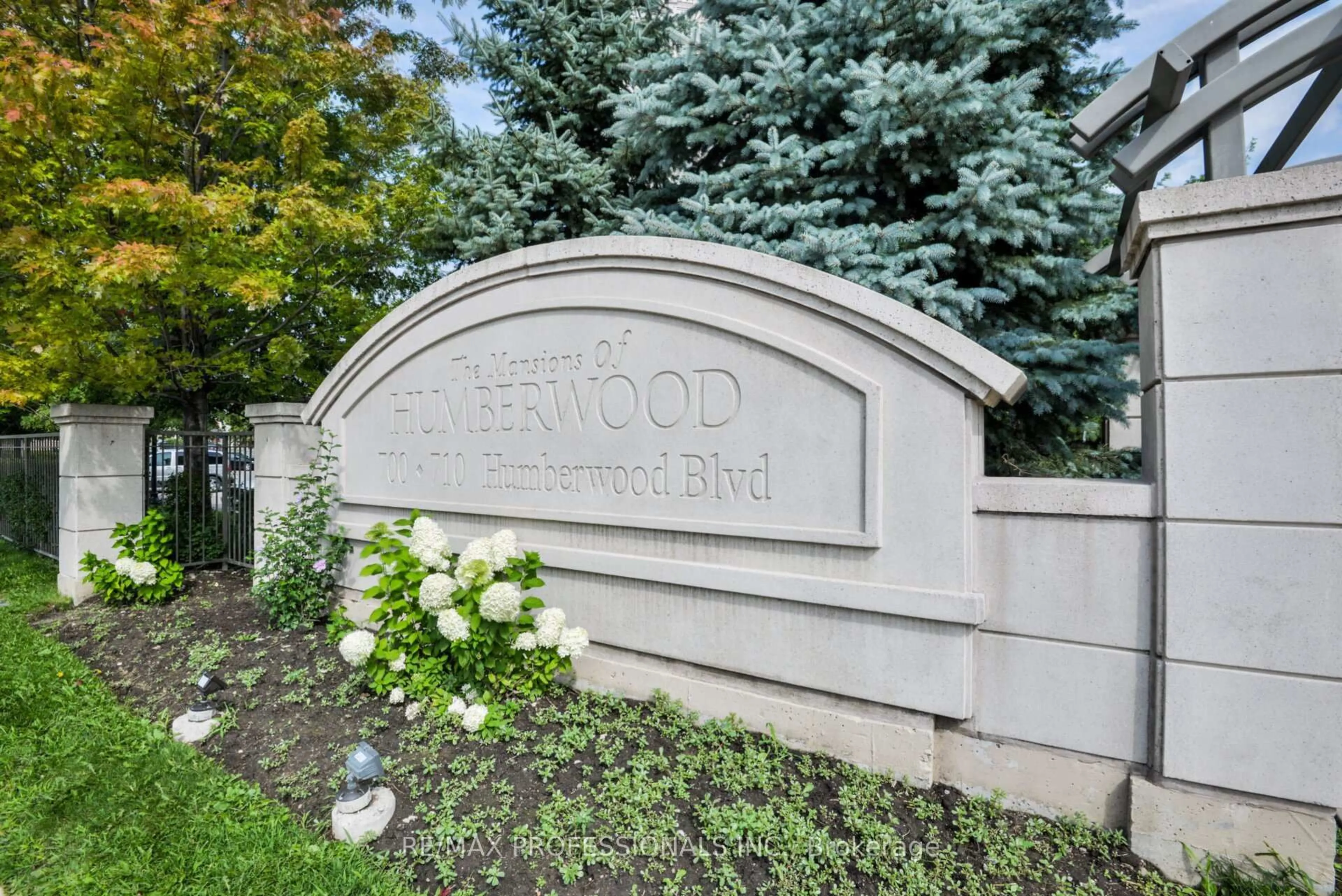 Unknown for 700 Humberwood Blvd #PH21, Toronto Ontario M9W 7J4