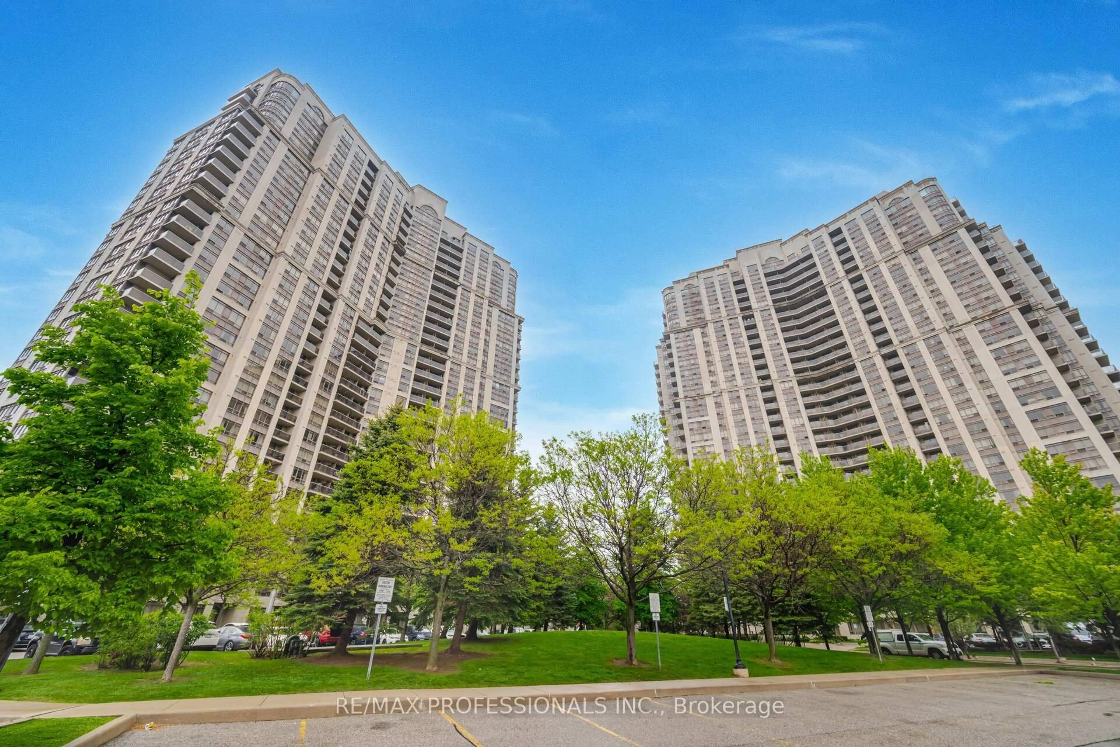 Unknown for 700 Humberwood Blvd #PH21, Toronto Ontario M9W 7J4