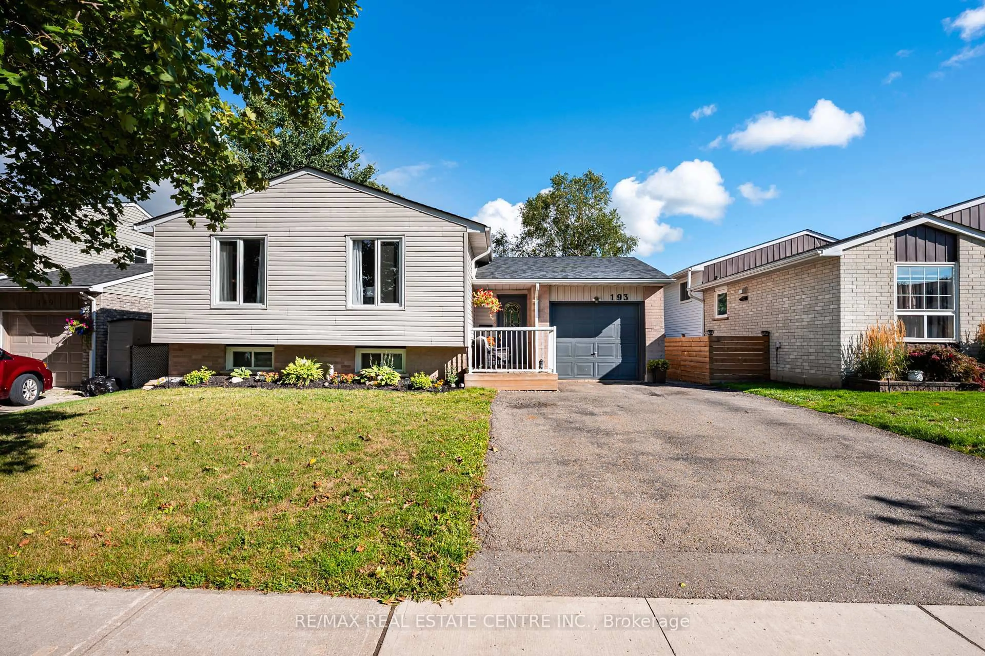 Home with brick exterior material, street for 193 Diane Dr, Orangeville Ontario L9W 3N3