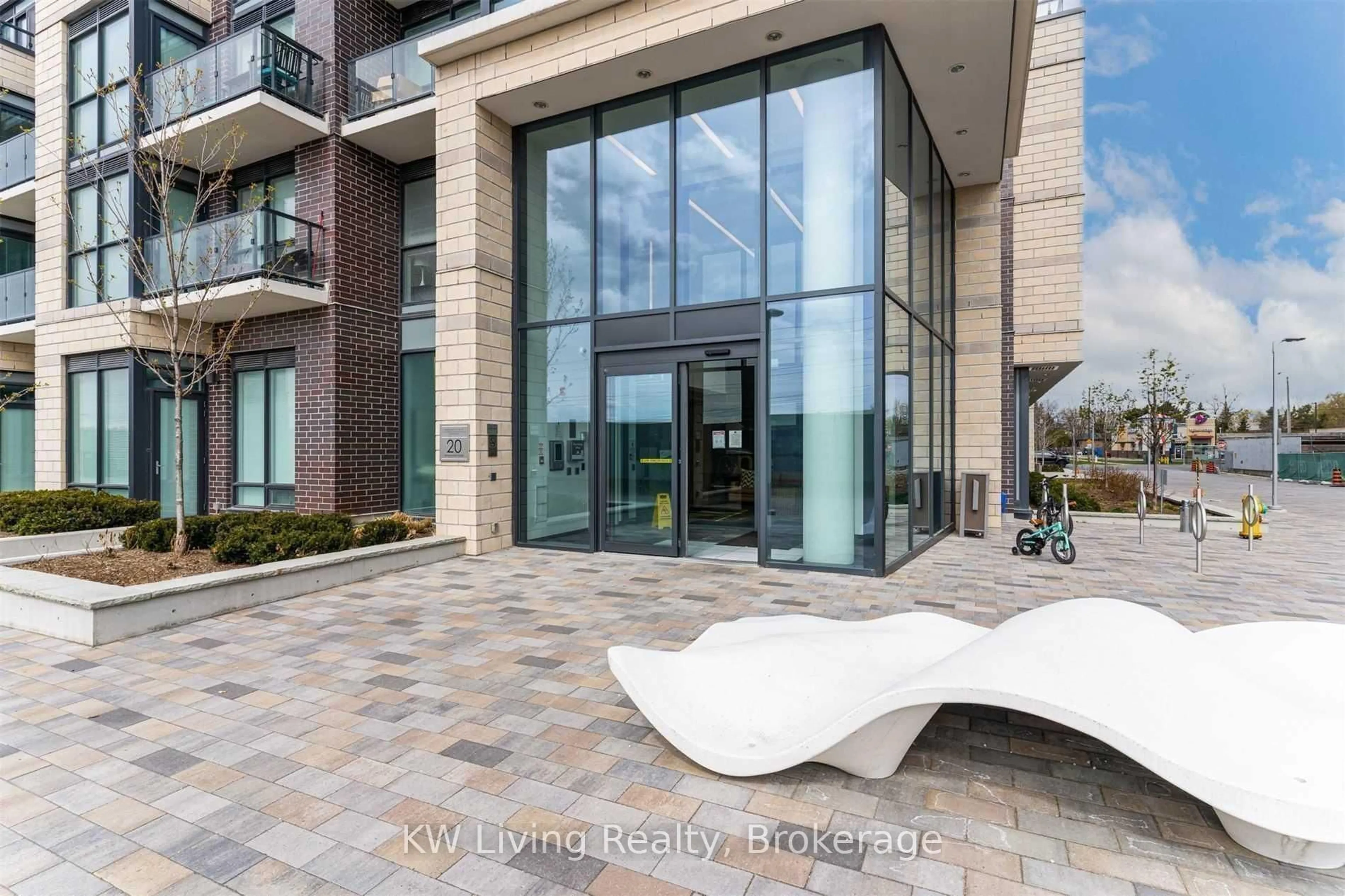 Patio, unknown for 20 Thomas Riley Rd #302, Toronto Ontario M9B 0C3