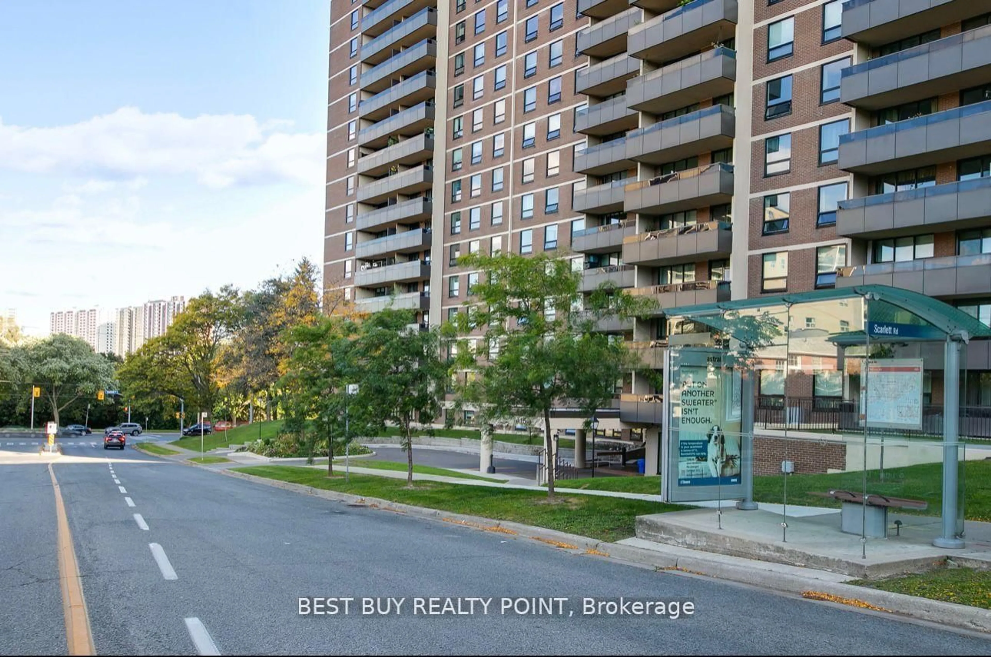 Blurry image for 15 La Rose Ave #1007, Toronto Ontario M9P 1A7