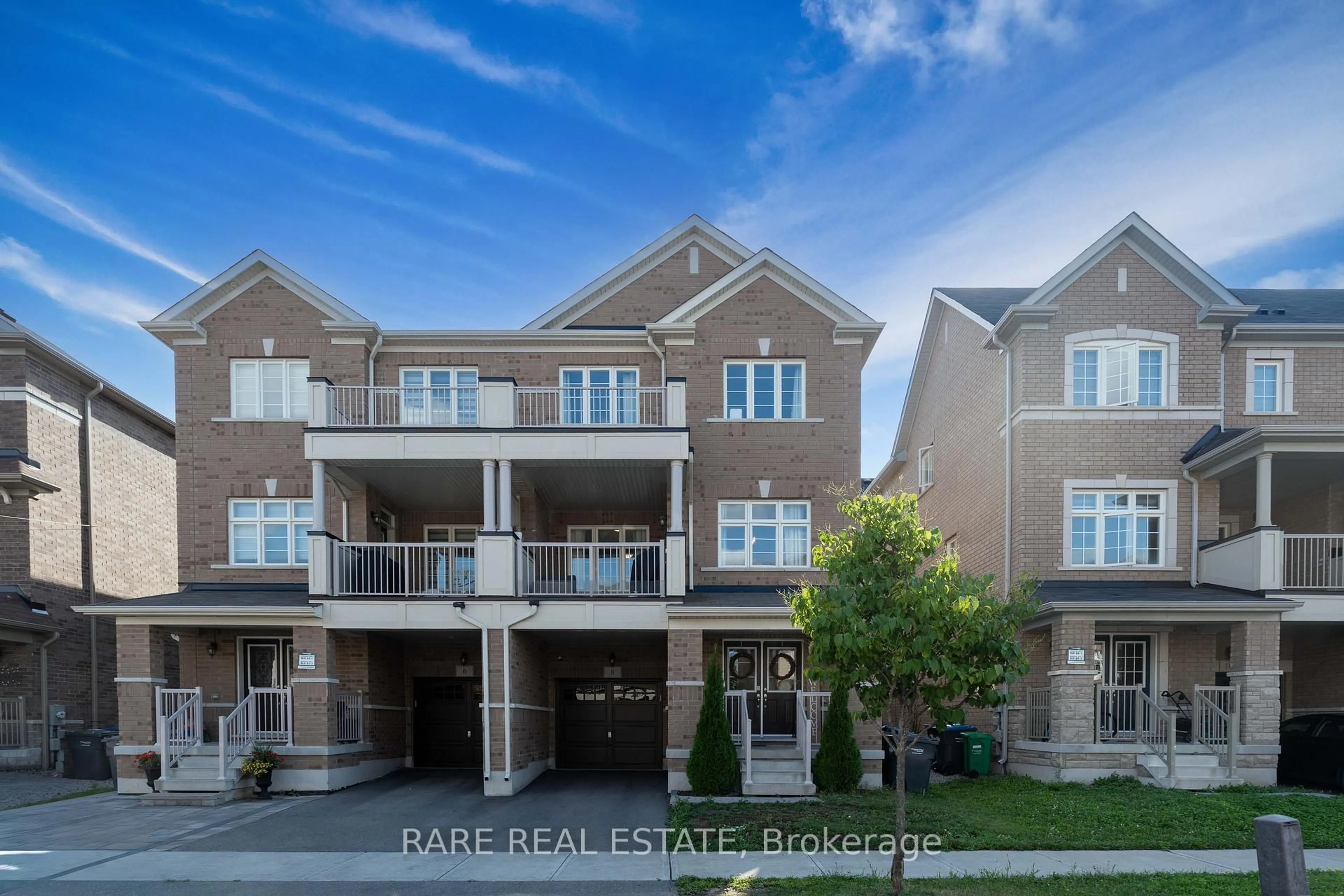 A pic from outside/outdoor area/front of a property/back of a property/a pic from drone, water/lake/river/ocean view for 8 Lowes Hill Circ, Caledon Ontario L7C 4H4