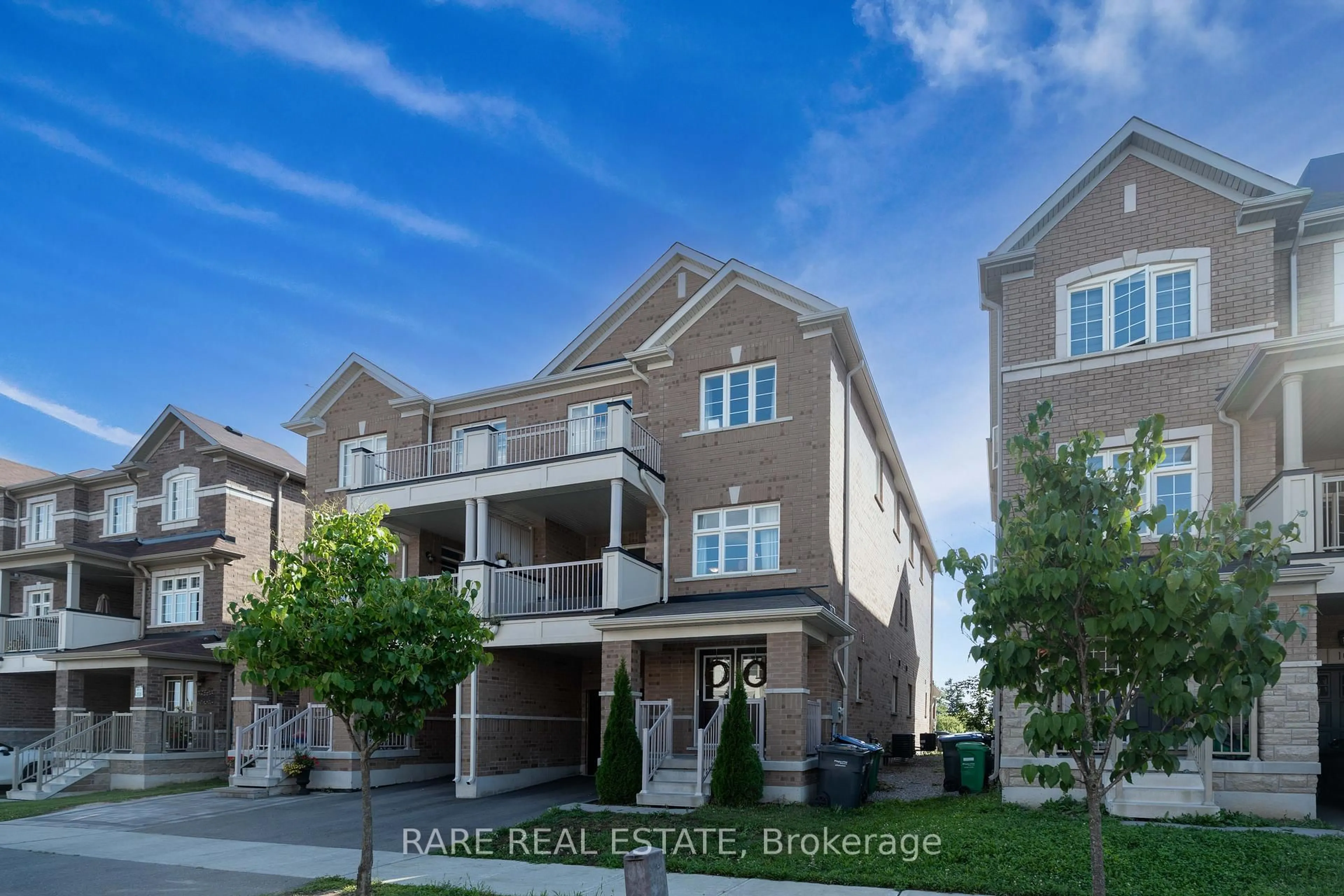 Unknown for 8 Lowes Hill Circ, Caledon Ontario L7C 4H4