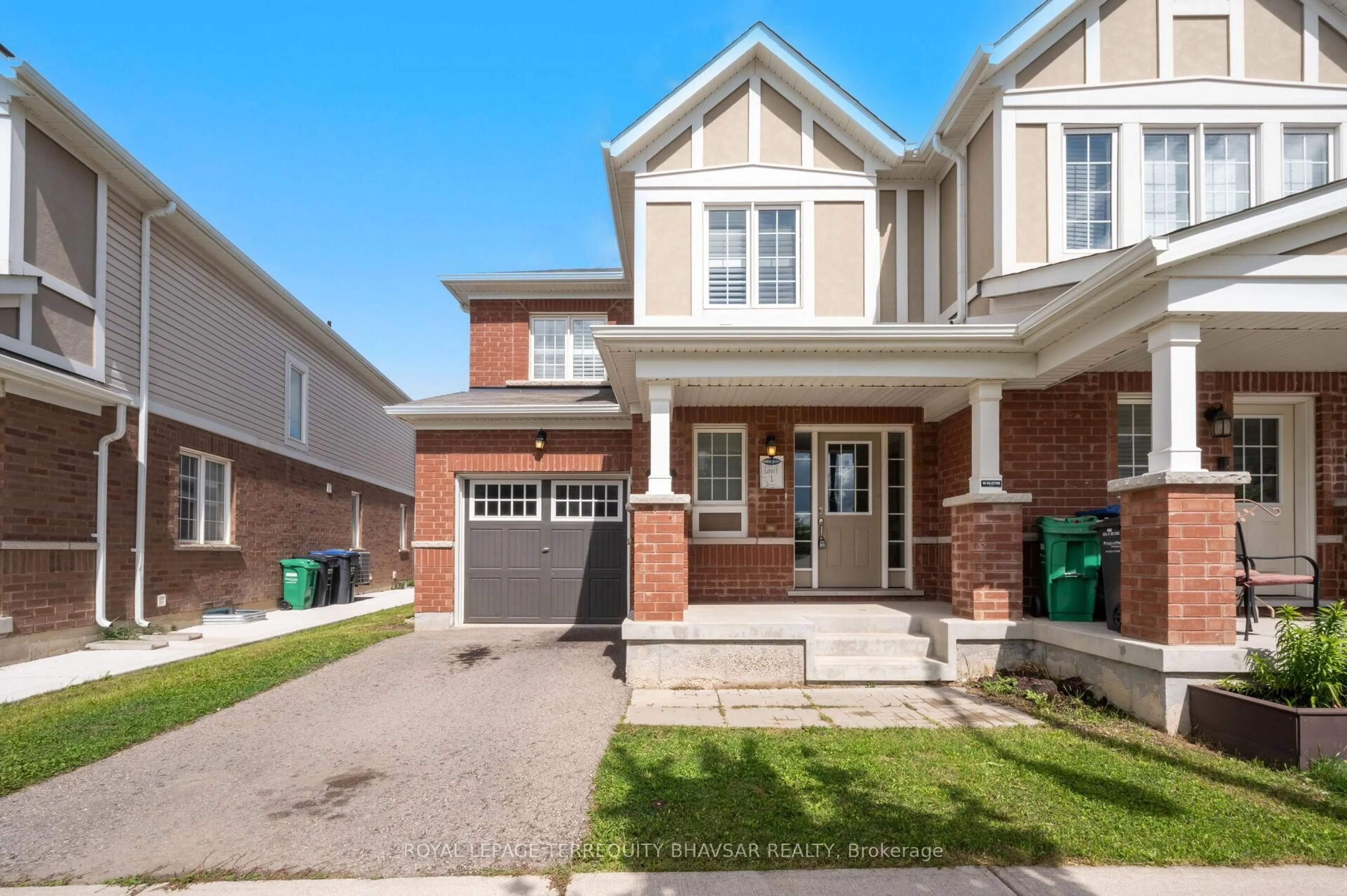 Home with brick exterior material, street for 98 Quillberry Clse, Brampton Ontario L7A 4P2