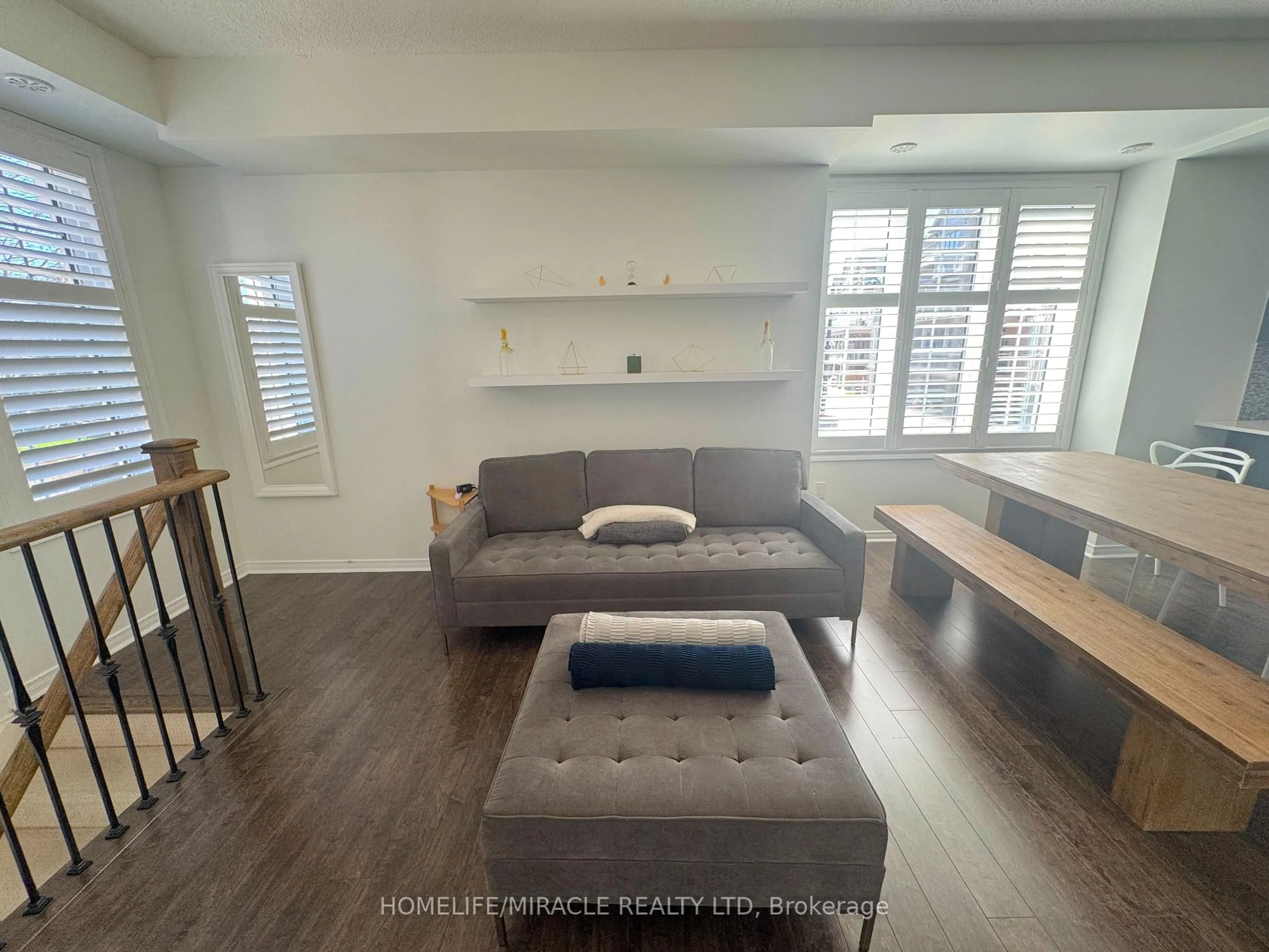 Living room with furniture, unknown for 180 Howden Blvd #48, Brampton Ontario L6S 0E6