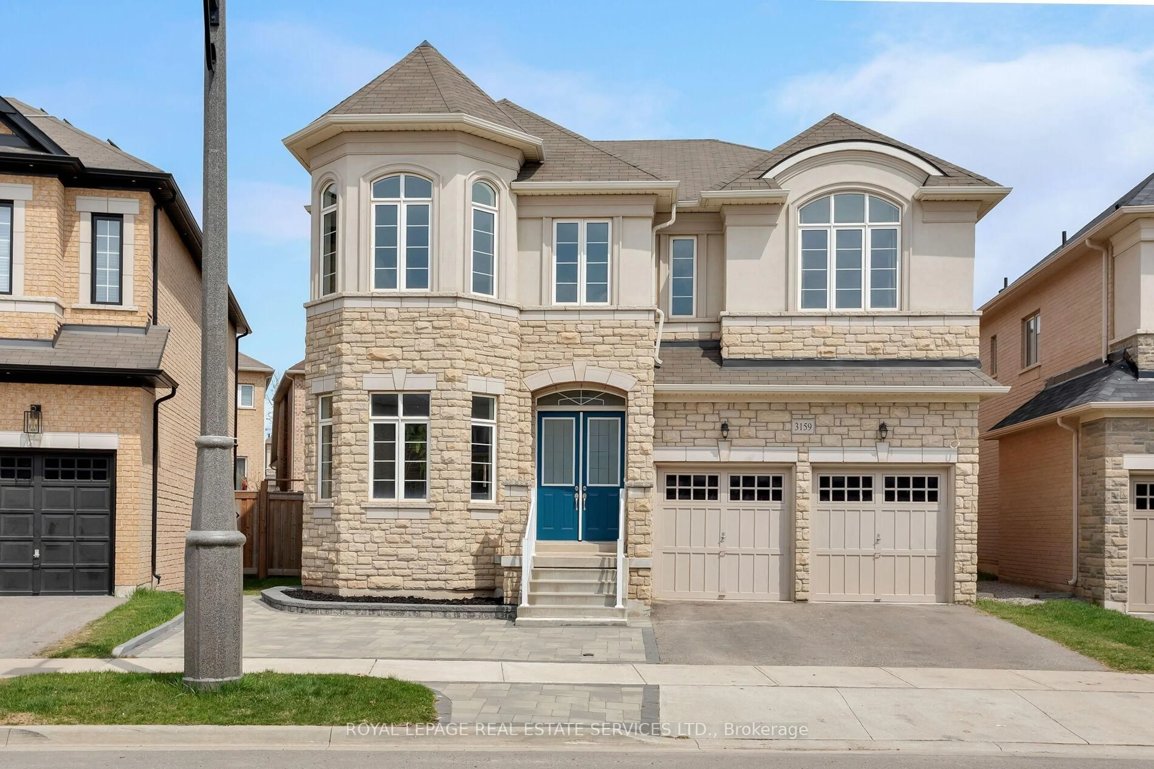 Home with brick exterior material, street for 3159 William Rose Way, Oakville Ontario L6H 0T3