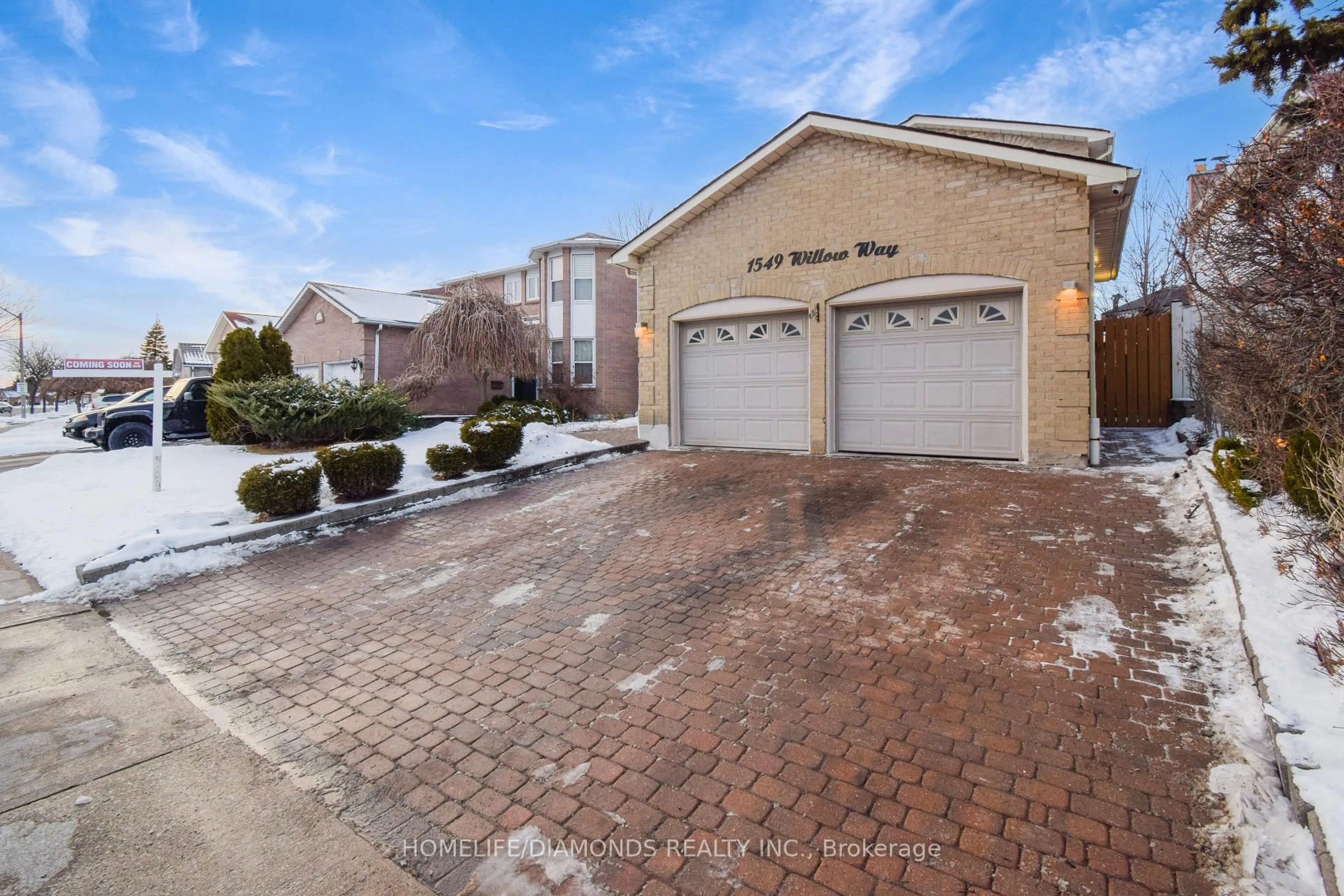Unknown for 1549 Willow Way, Mississauga Ontario L5M 4A1