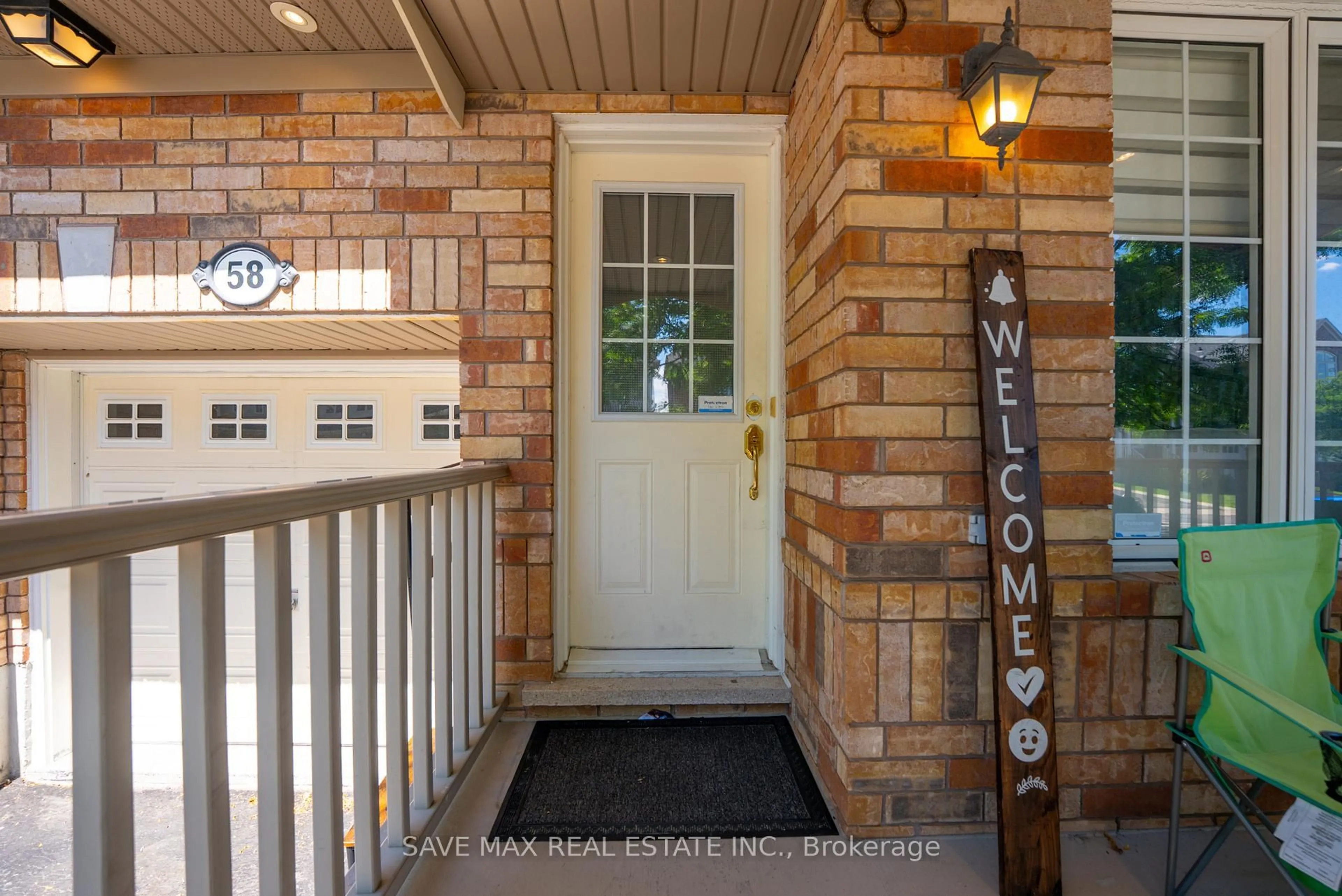 Indoor entryway for 58 Ponymeadow Way, Brampton Ontario L6X 0M5