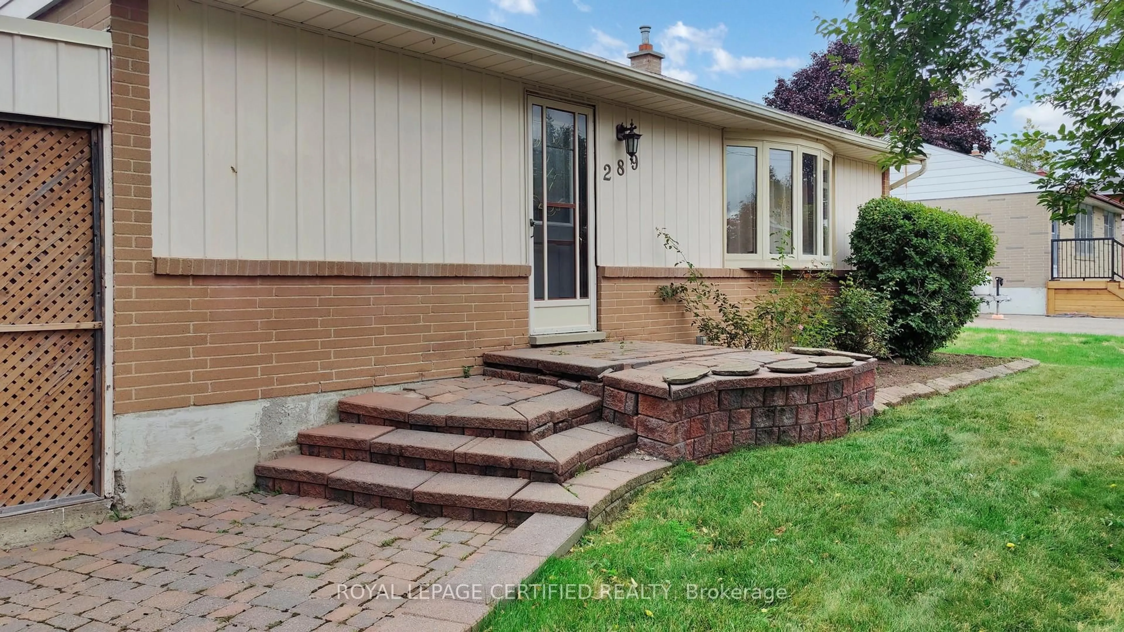Home with brick exterior material, street for 289 Henderson St, Caledon Ontario L7E 4X8