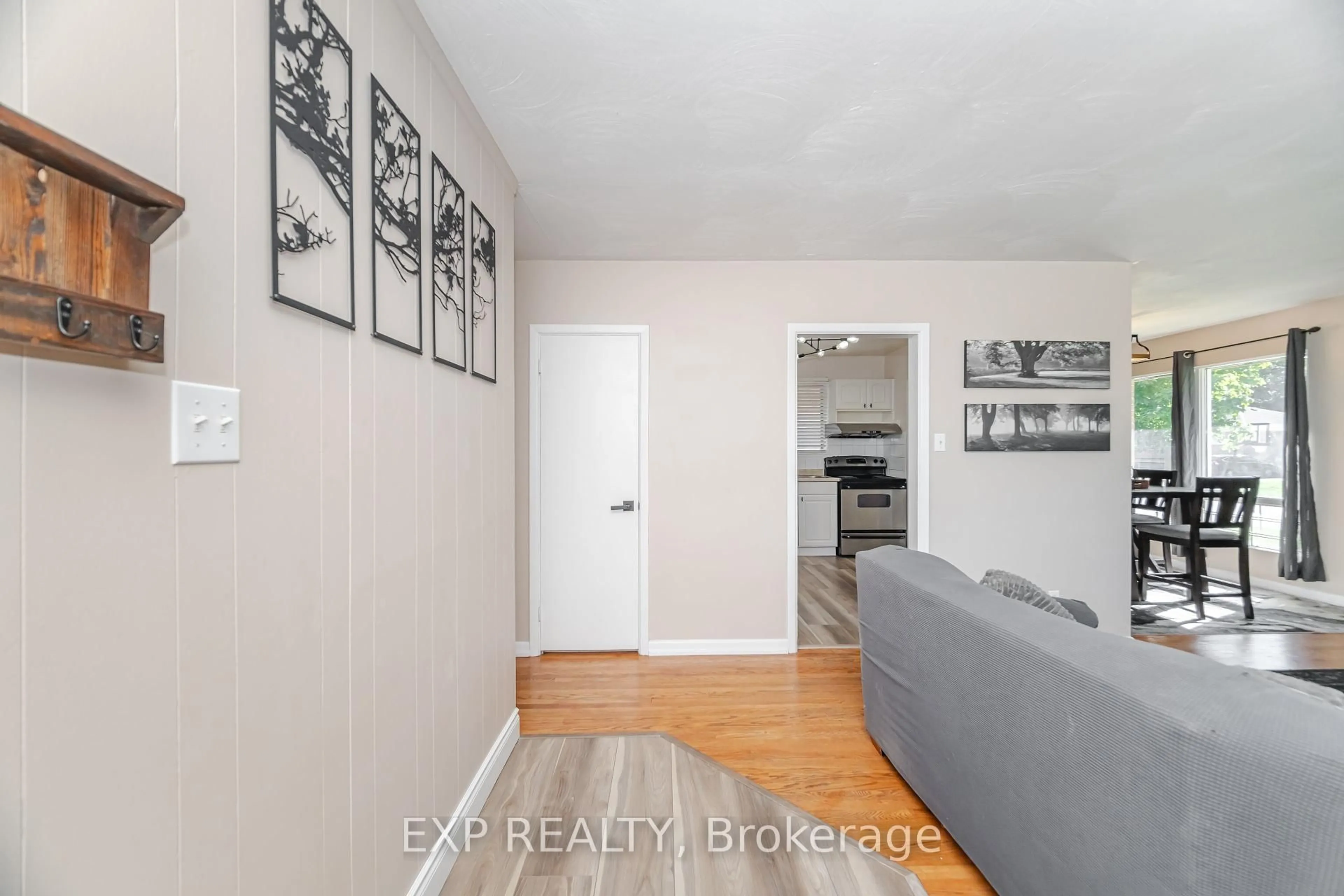 A pic of a room for 5 GAIREY Dr, Halton Hills Ontario L7G 1B4