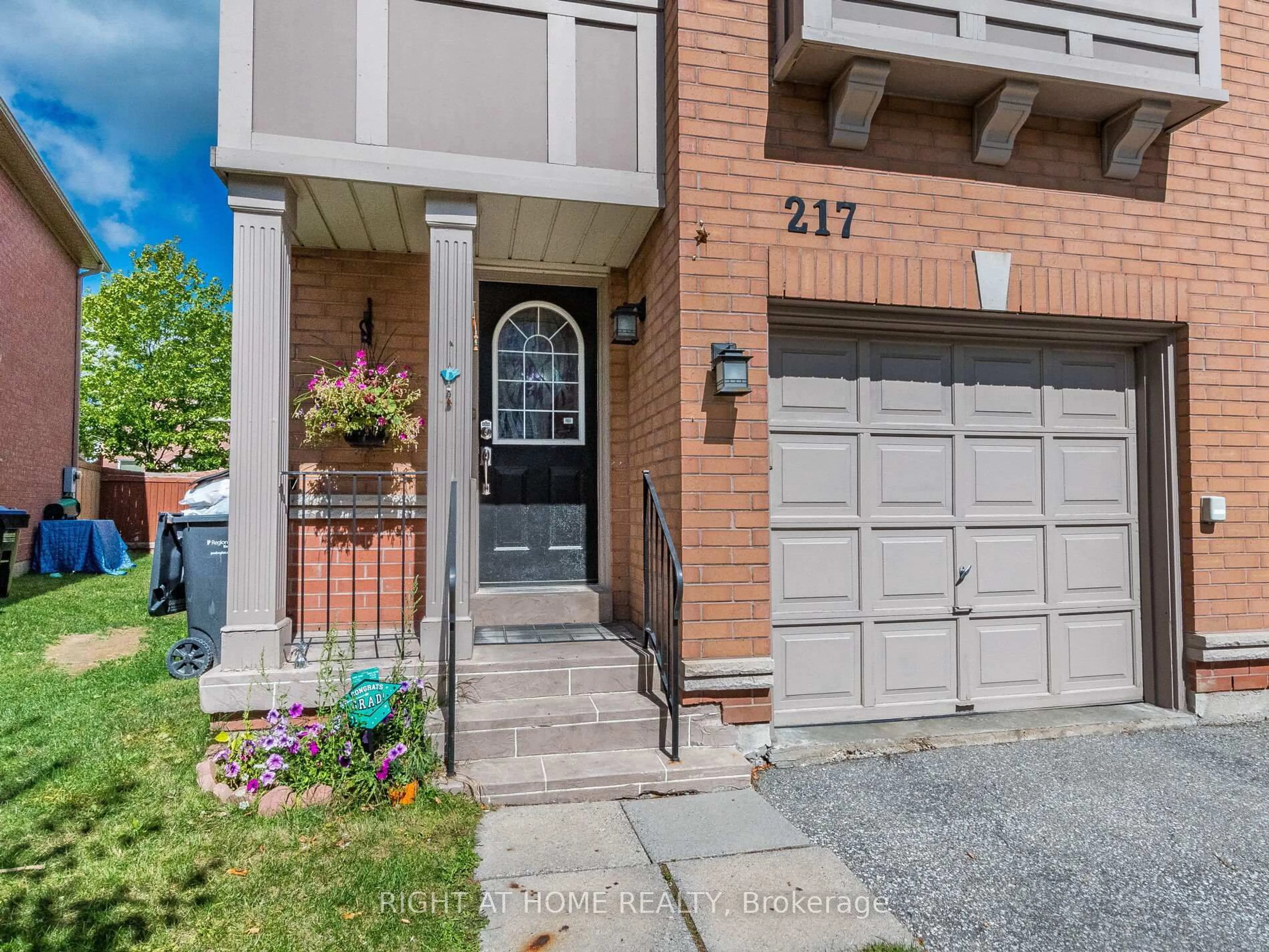 Unknown for 5030 Heatherleigh Ave #217, Mississauga Ontario L5V 2G7