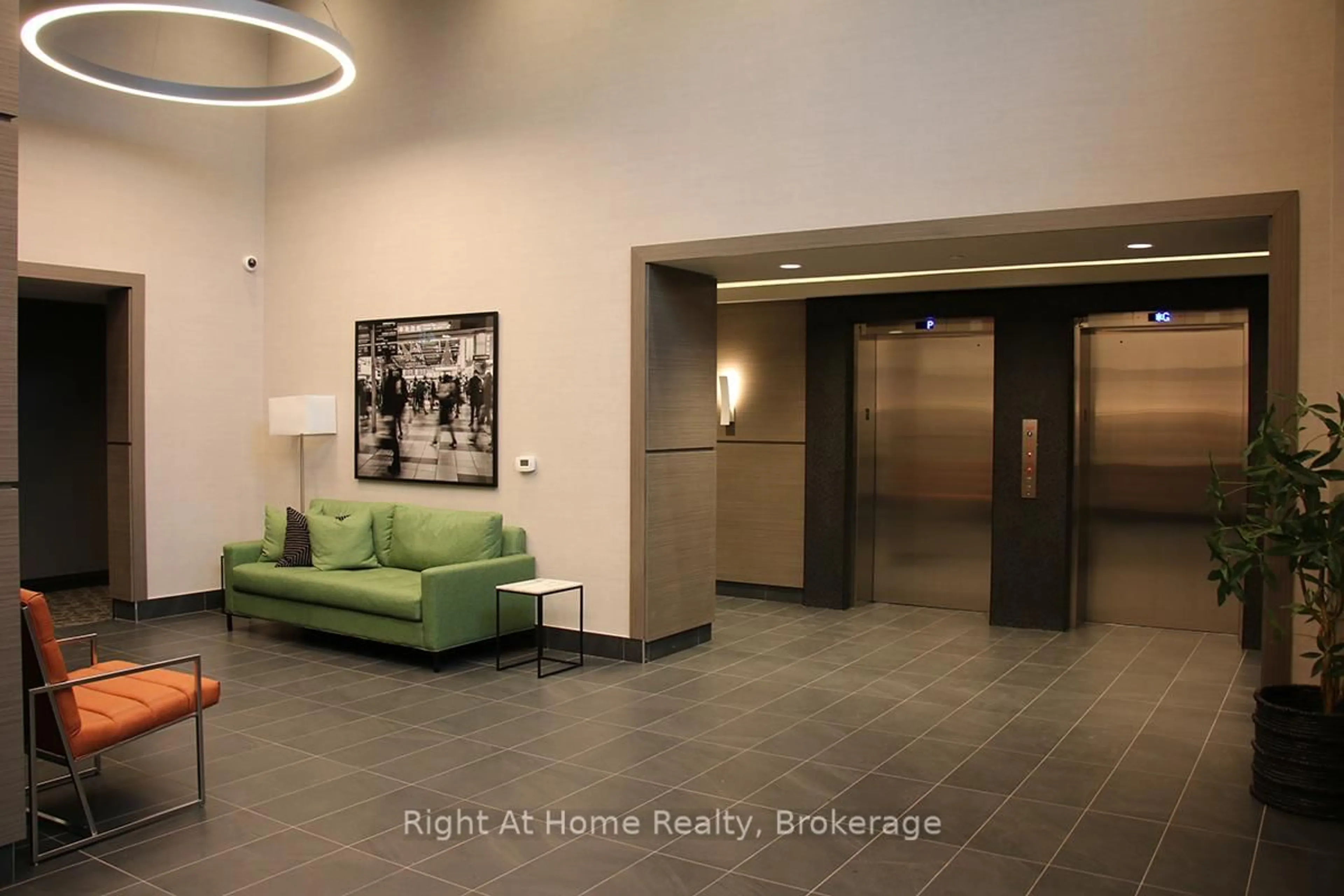 Lobby for 50 Kaitting Tr #419, Oakville Ontario L6M 5N3