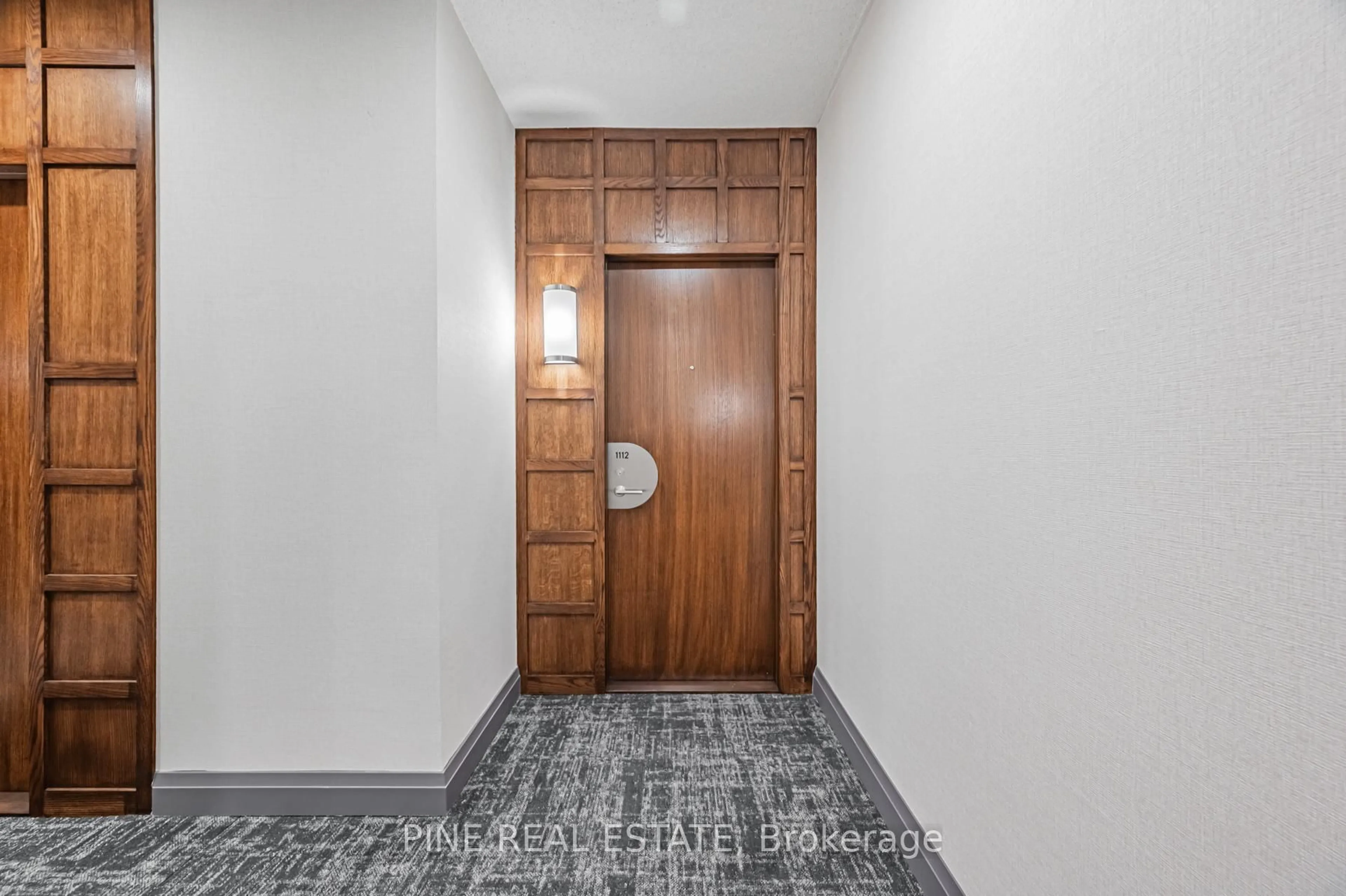 Indoor entryway for 2083 Lake shore Blvd #1112, Toronto Ontario M8V 4G2