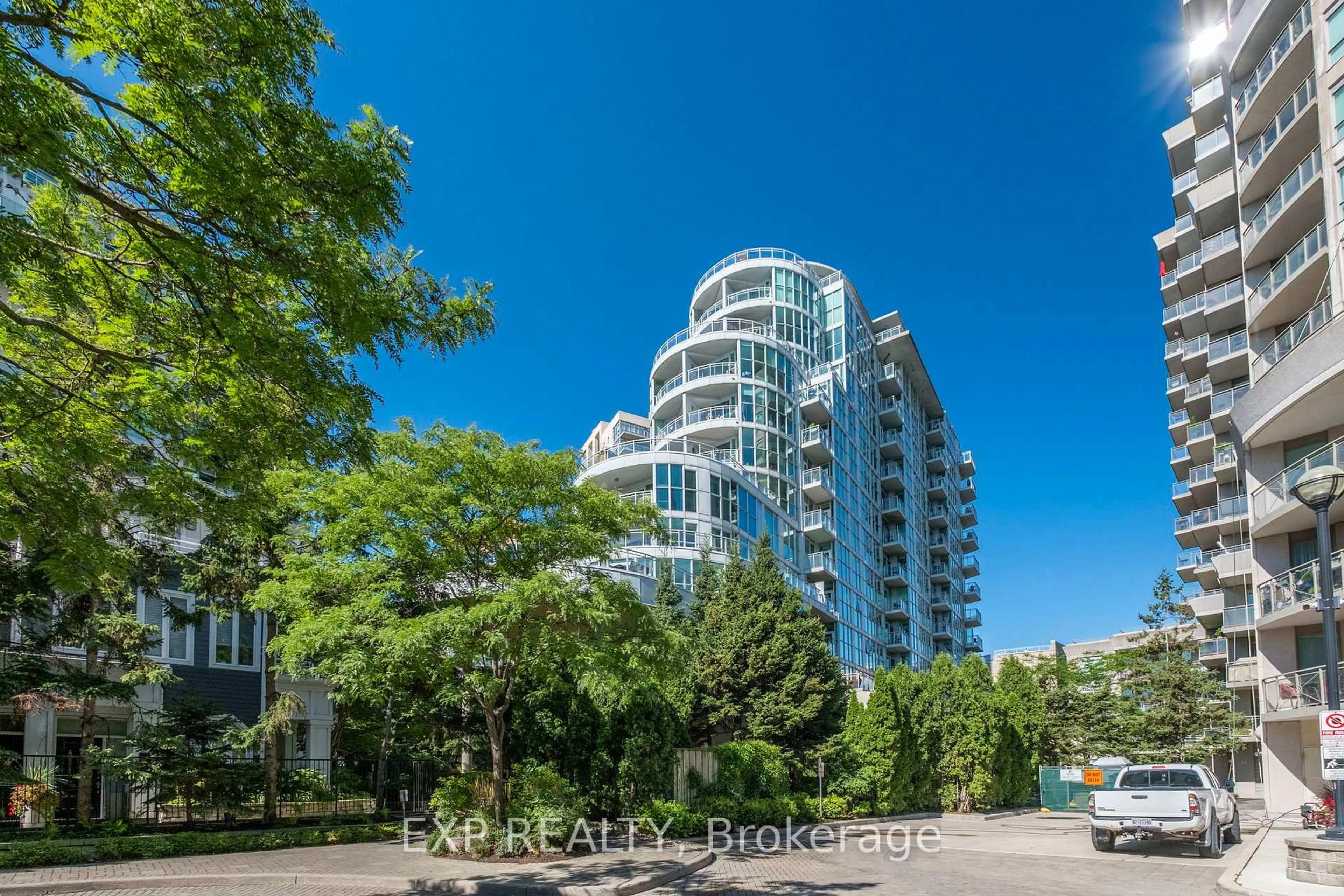 Unknown for 2067 lake shore Blvd, Toronto Ontario M8V 4B8