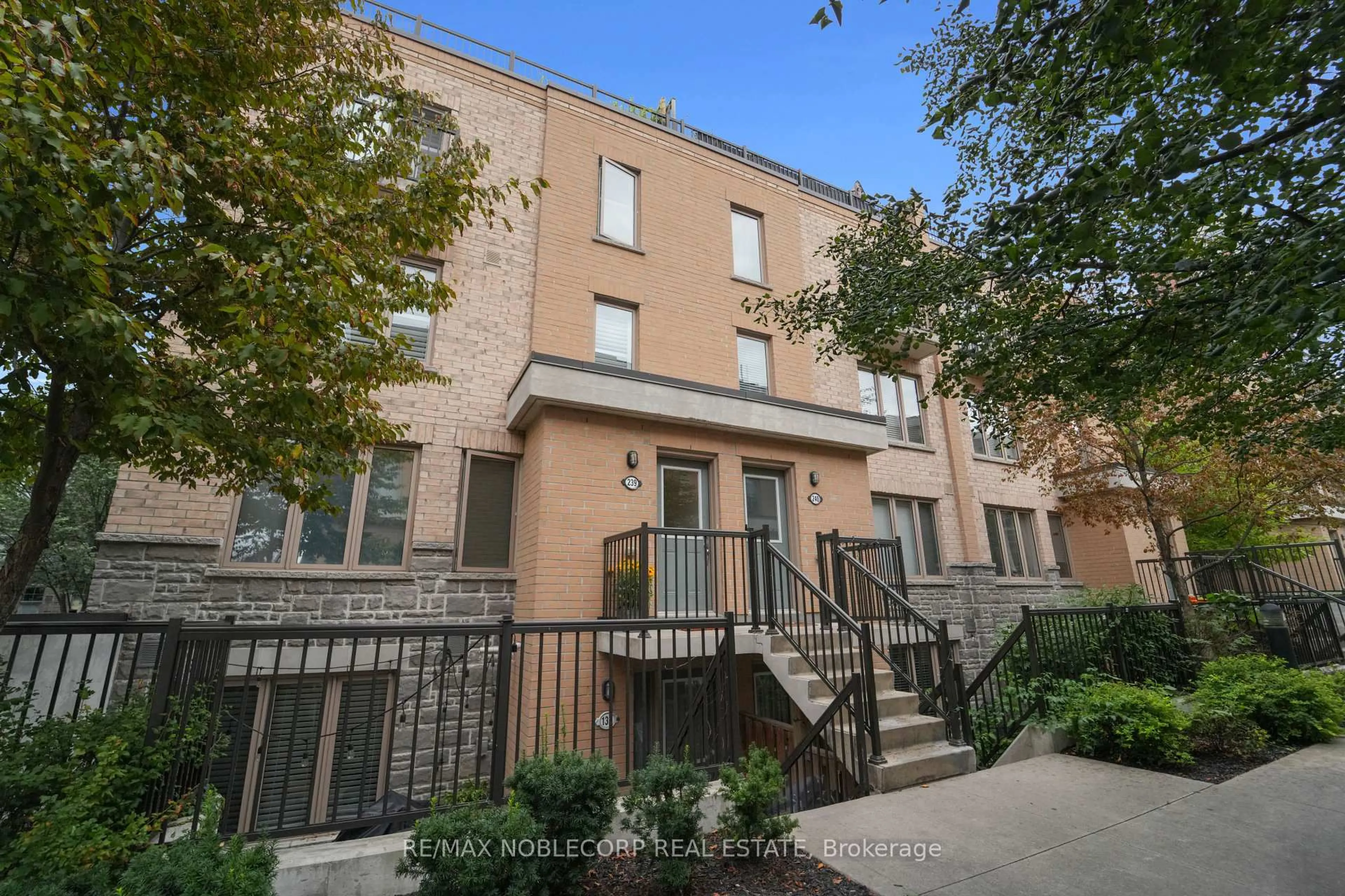Unknown for 13 Foundry Ave #239, Toronto Ontario M6H 0A9