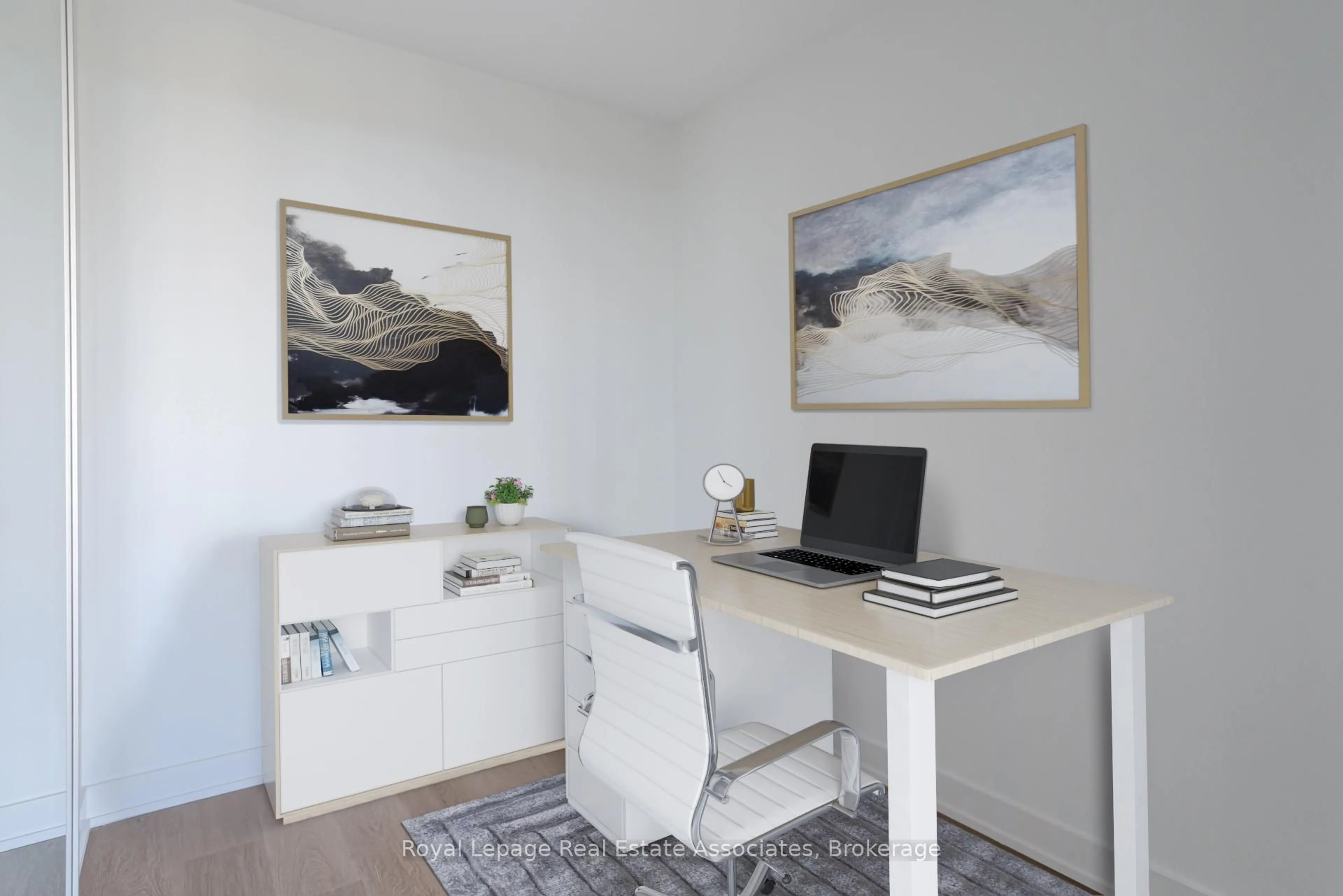 A pic of a room for 3883 Quartz Rd #1807, Mississauga Ontario L5B 0M4