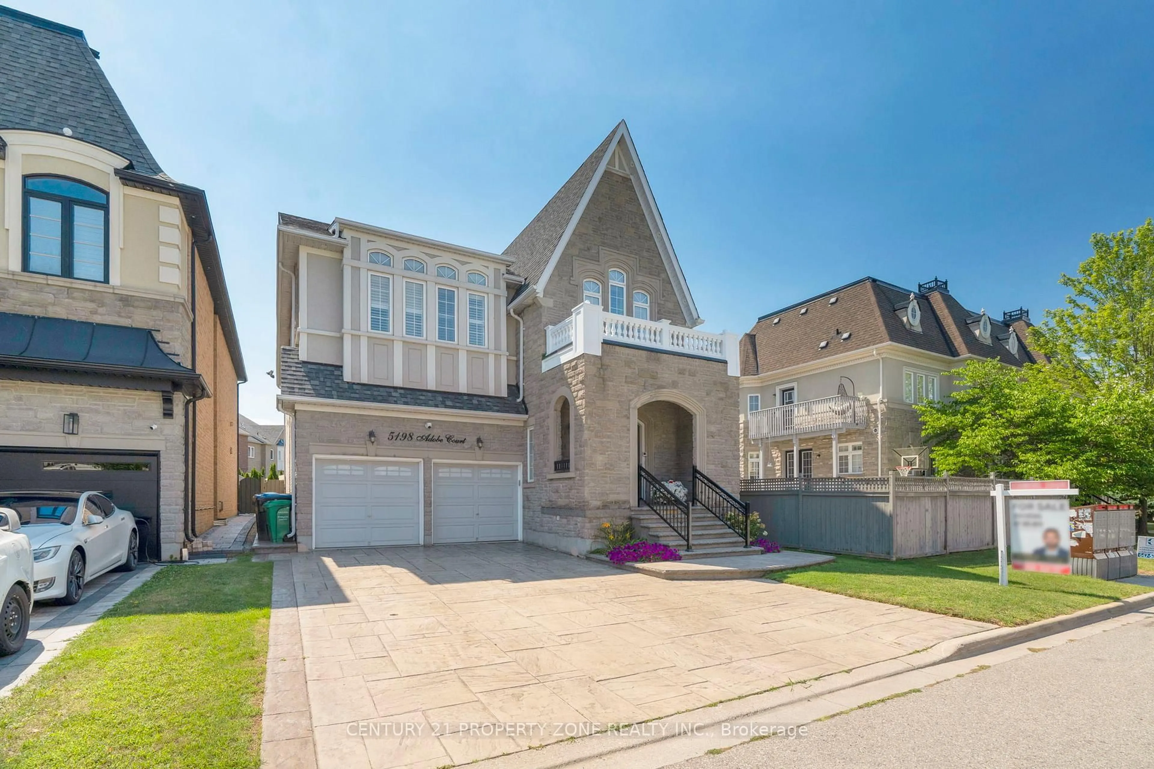 Home with brick exterior material, street for 5198 Adobe Crt, Mississauga Ontario L5M 8C3