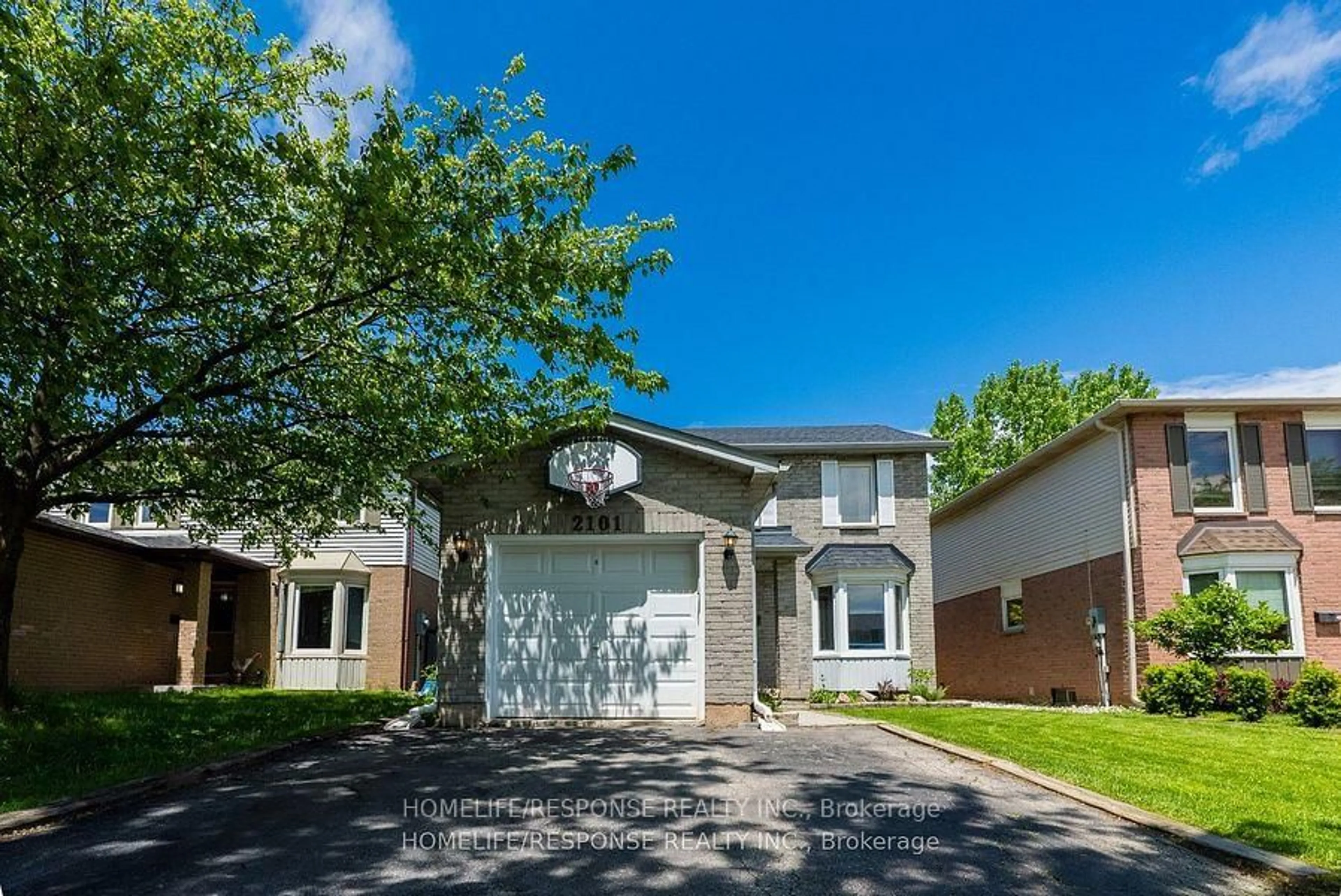 Unknown for 2102 CLIPPER Cres, Burlington Ontario L7M 2P4