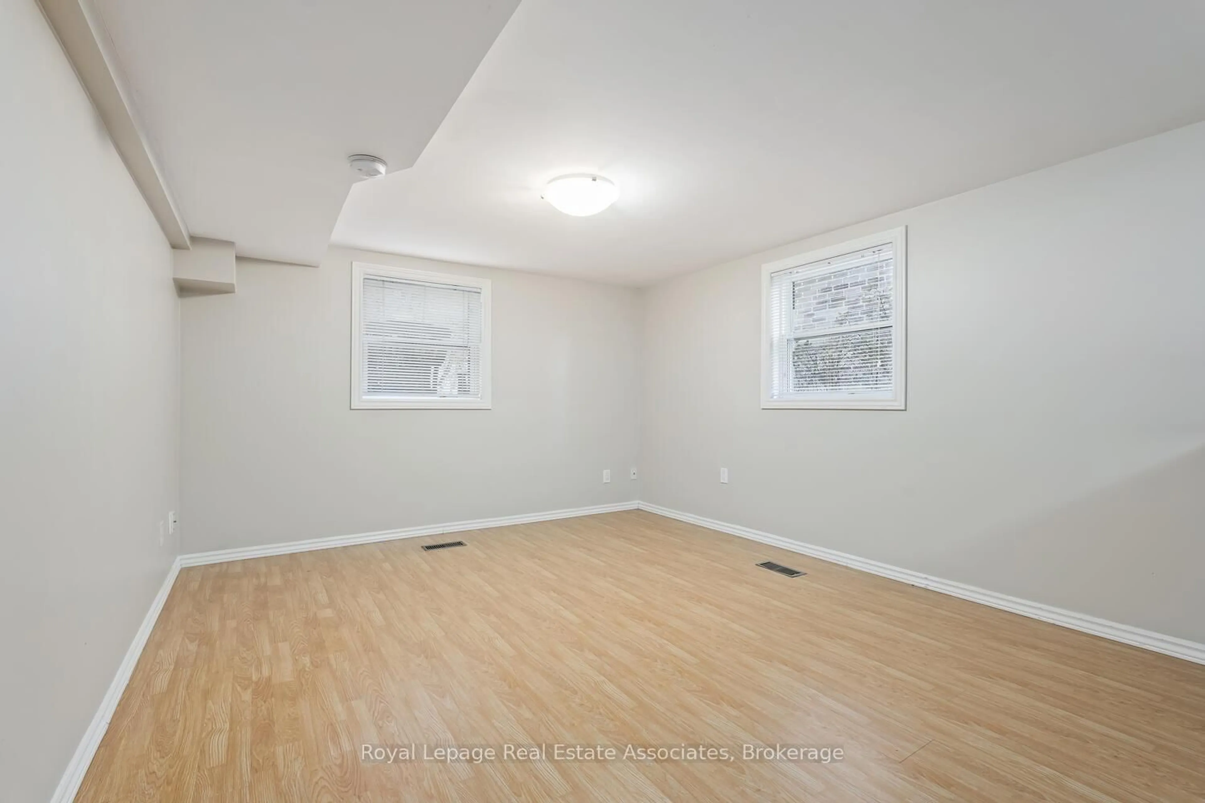 A pic of a room for 17 Academy Rd, Halton Hills Ontario L7G 3N7