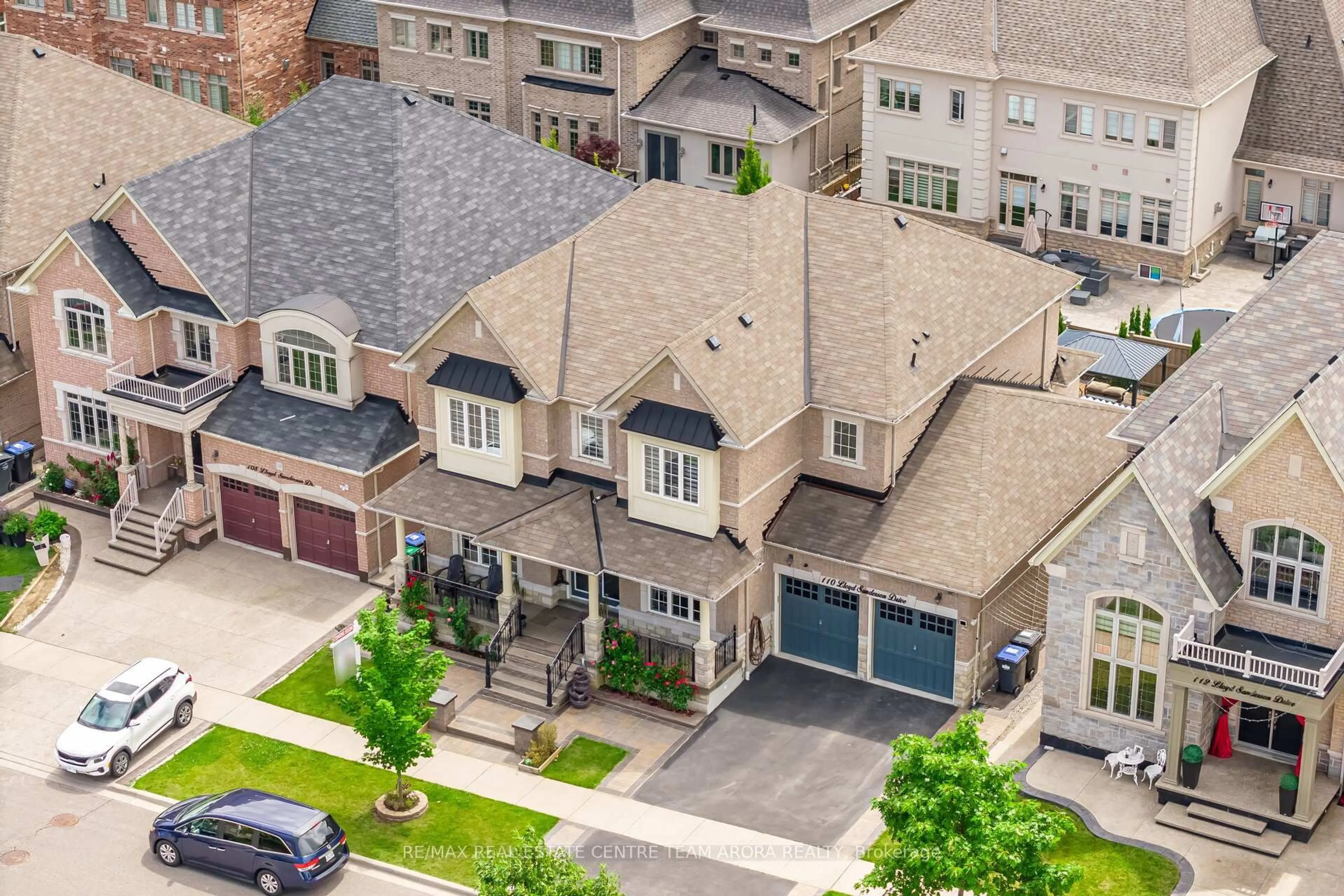 A pic from outside/outdoor area/front of a property/back of a property/a pic from drone, street for 110 Lloyd Sanderson Dr, Brampton Ontario L6Y 0G8